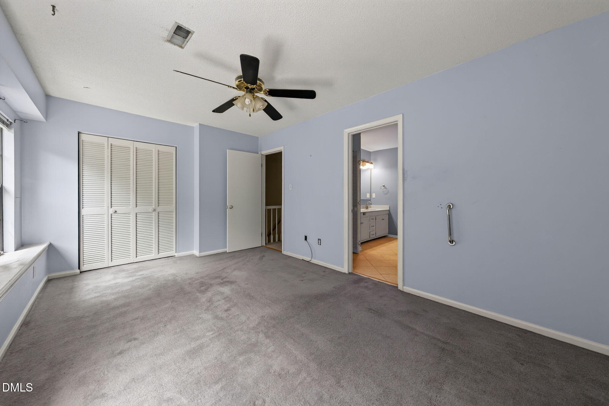 5701 Forest Lawn Court Property Photo 12