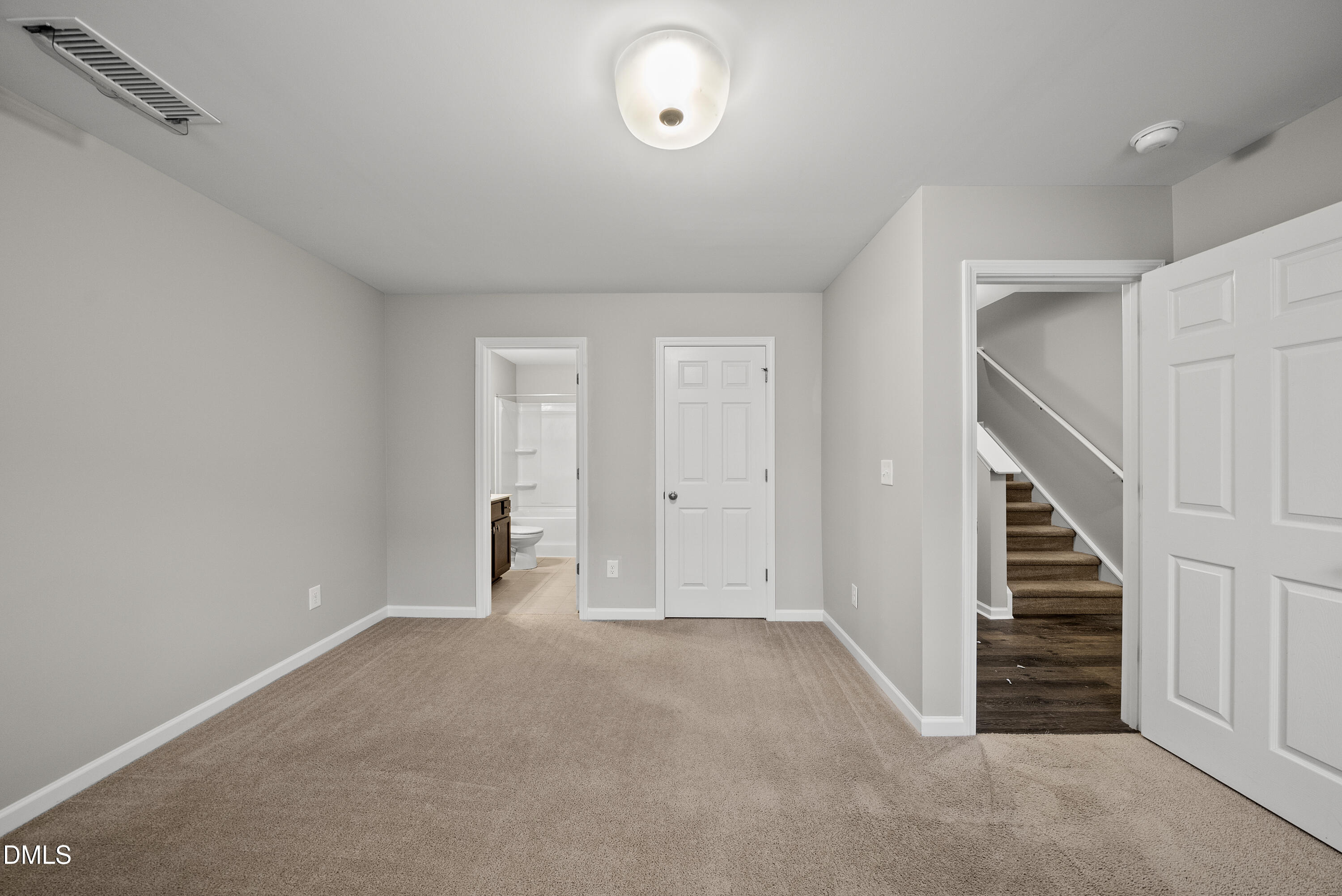 313 Great Northern Station Property Photo 7