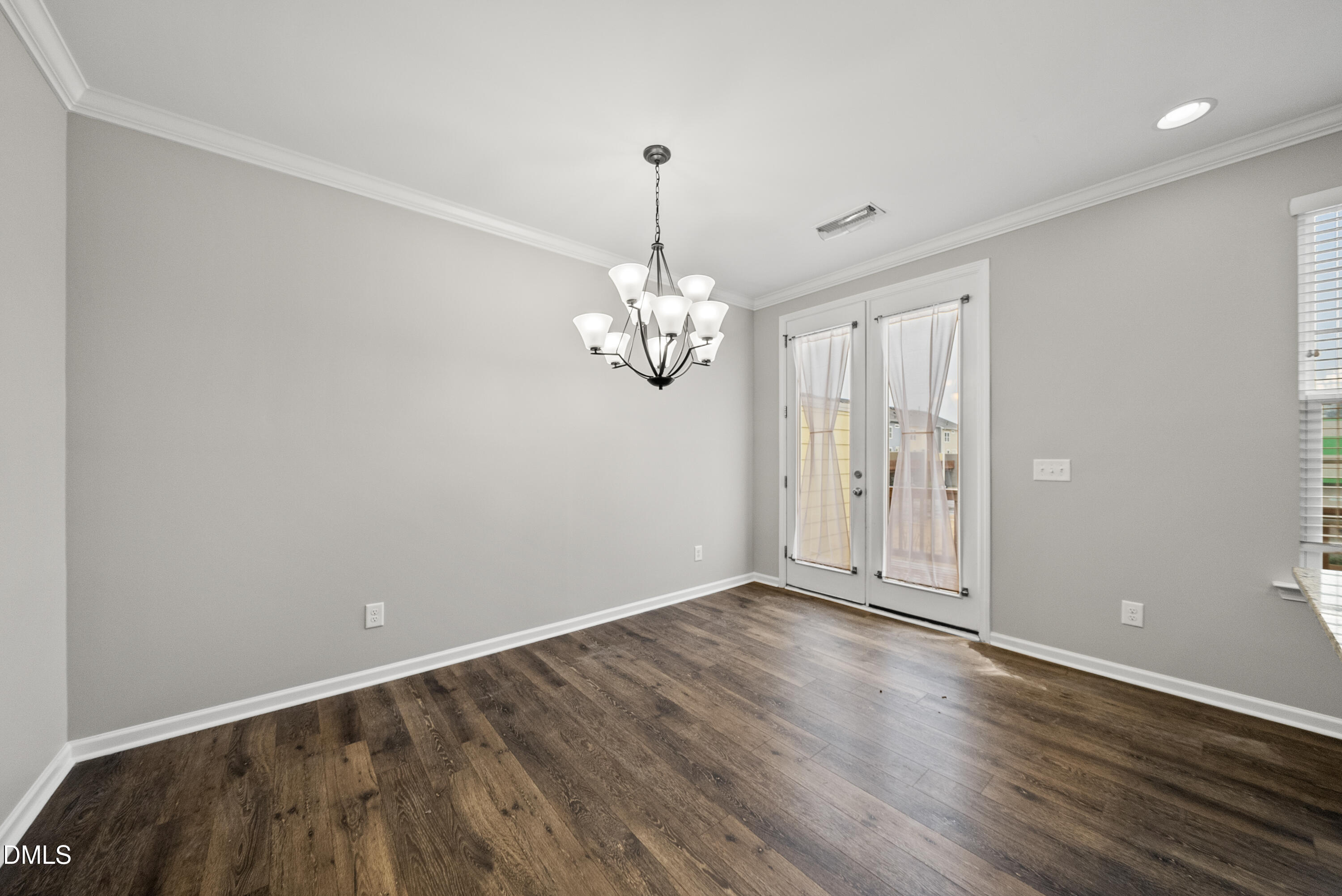 313 Great Northern Station Property Photo 18