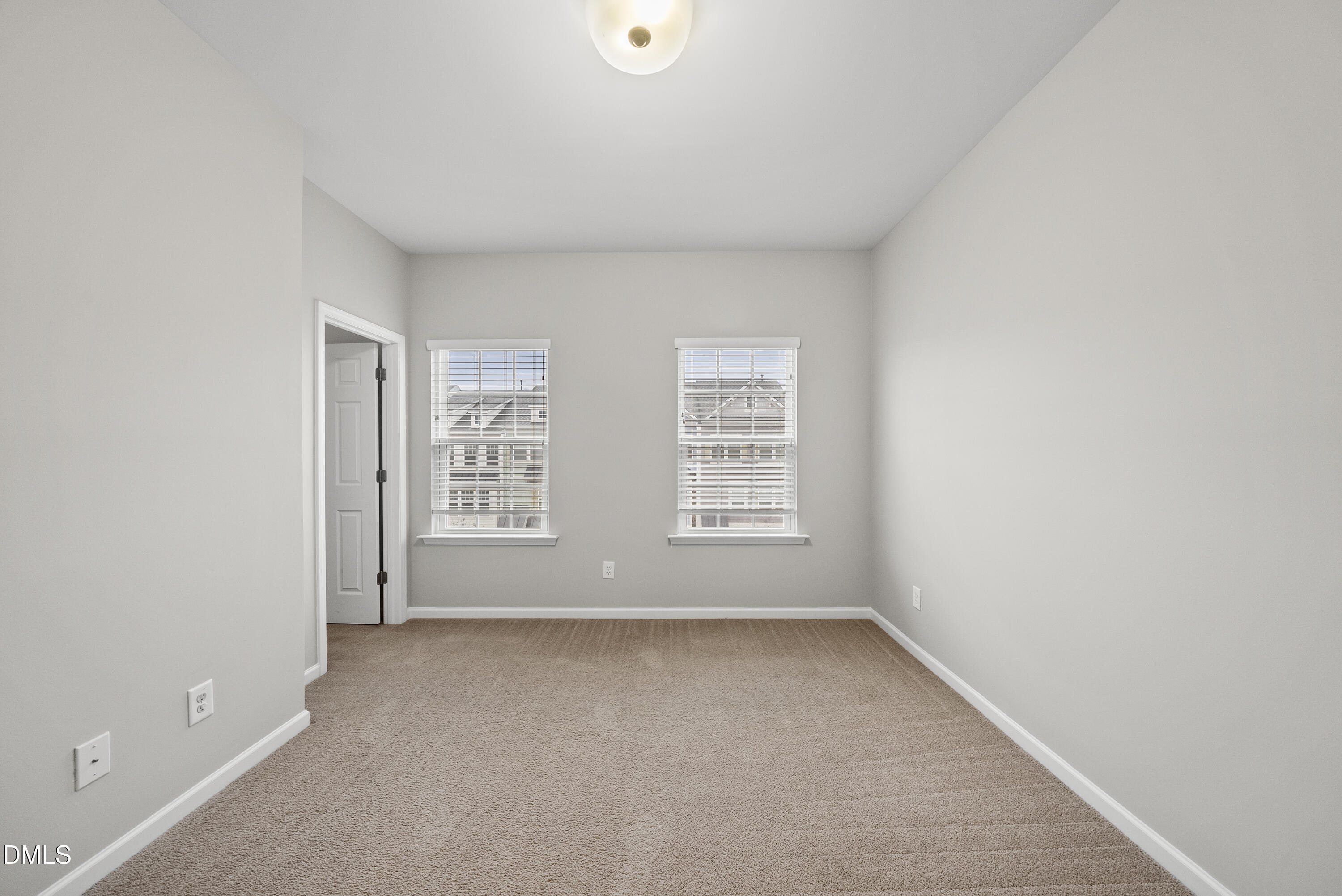 313 Great Northern Station Property Photo 32