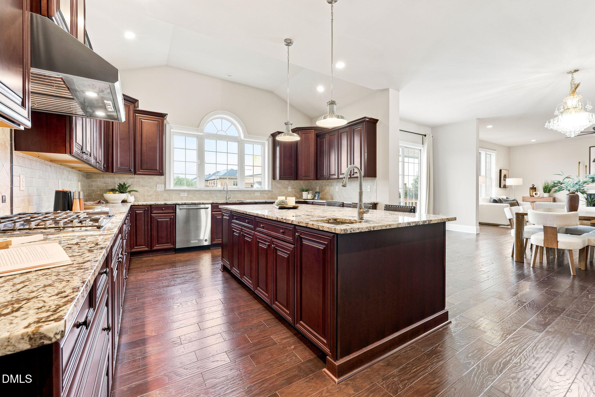 2841 Flora Oaks Way Property Photo 18