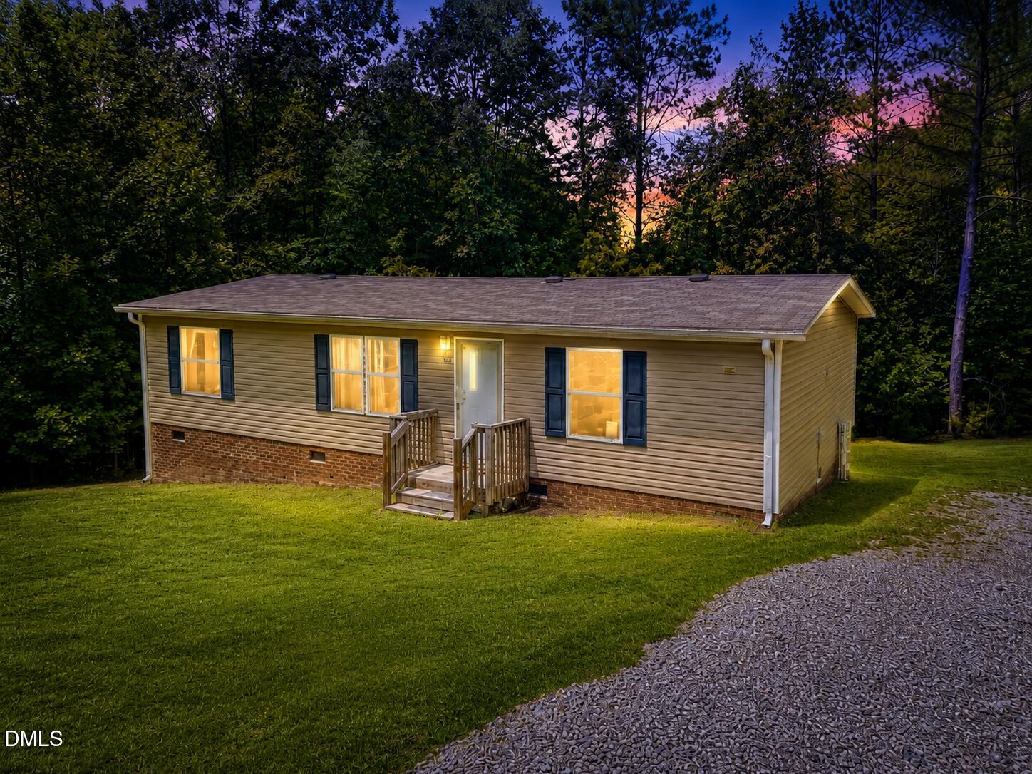 100 Rough Lane Property Photo 1