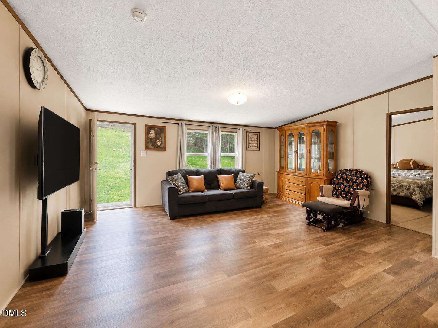 100 Rough Lane Property Photo 6