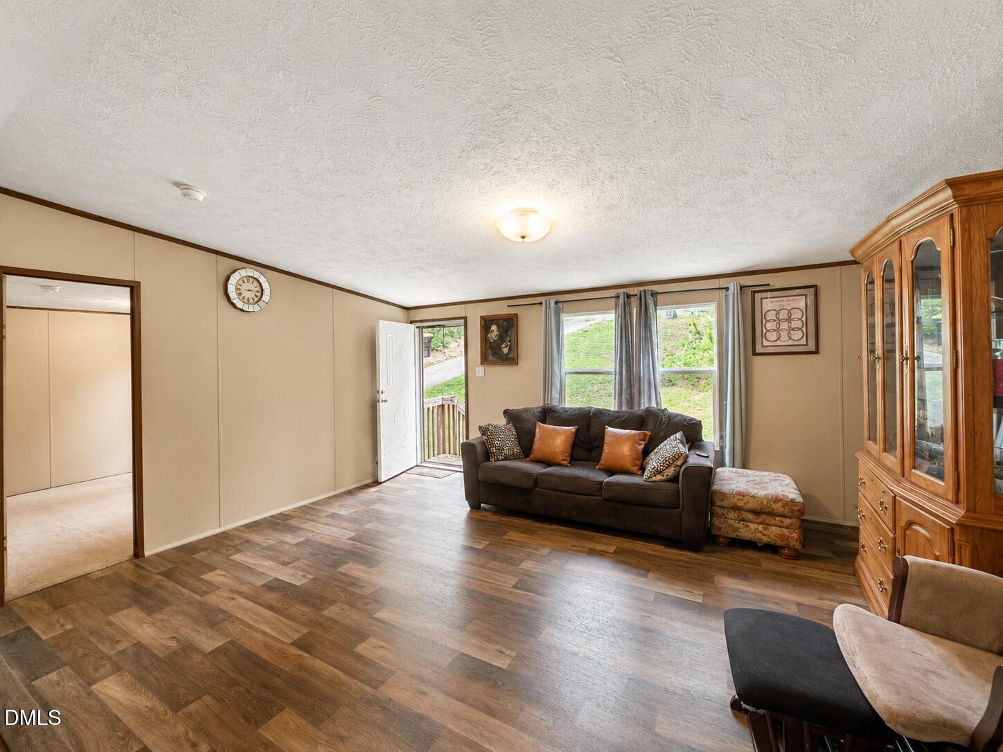 100 Rough Lane Property Photo 7