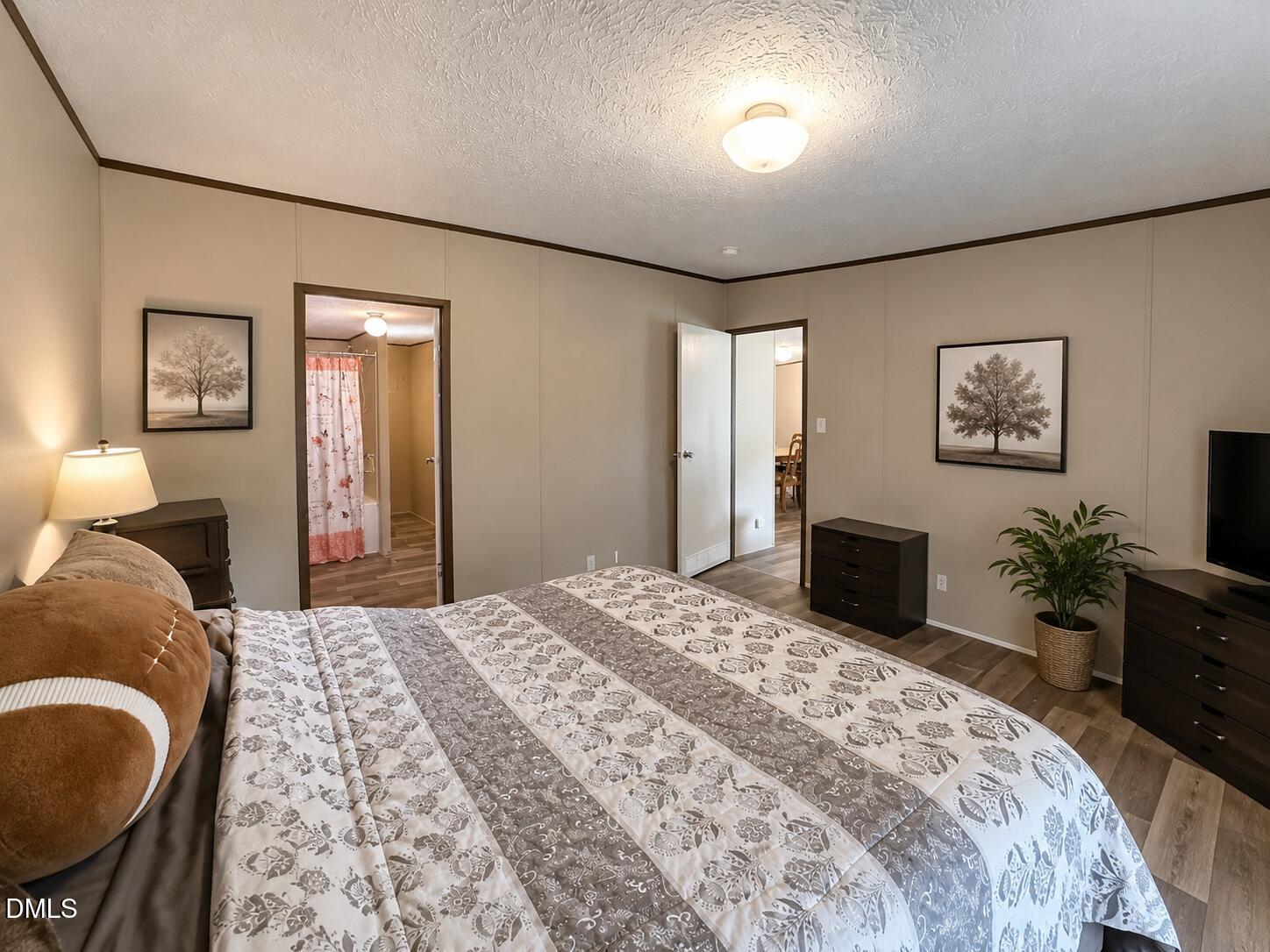 100 Rough Lane Property Photo 8