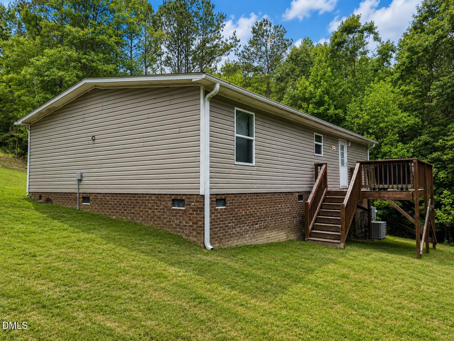 100 Rough Lane Property Photo 11