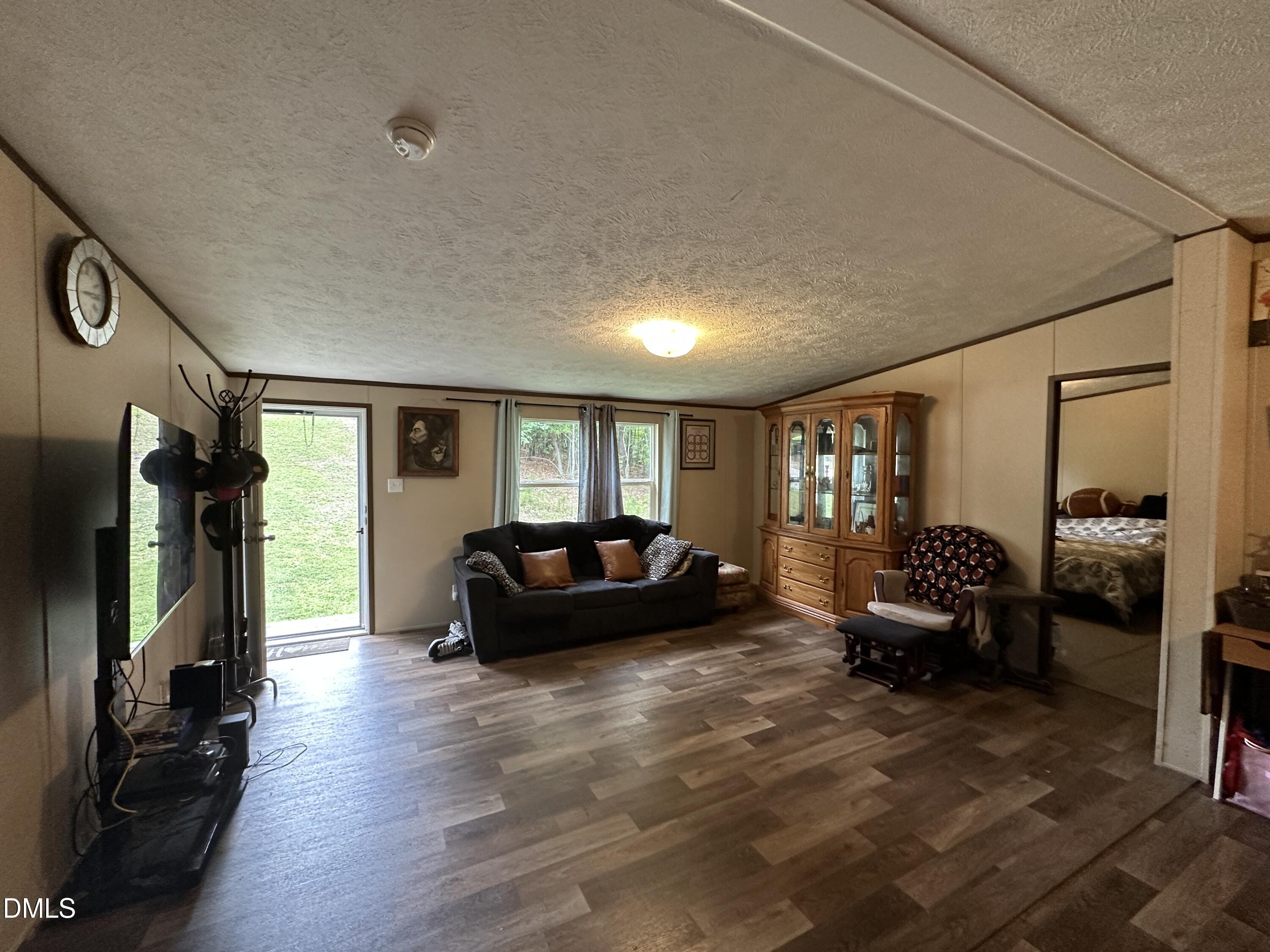 100 Rough Lane Property Photo 15
