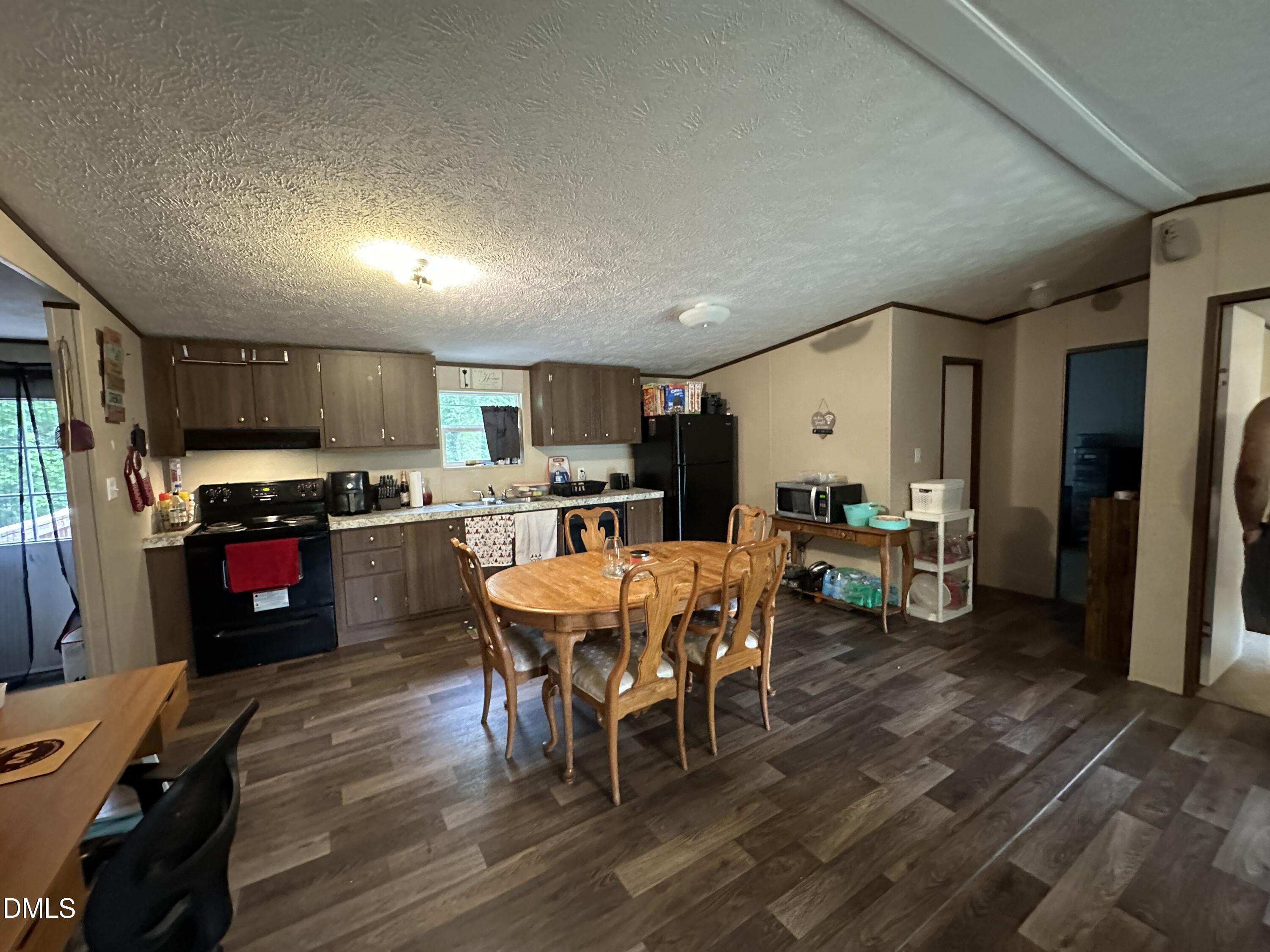 100 Rough Lane Property Photo 18