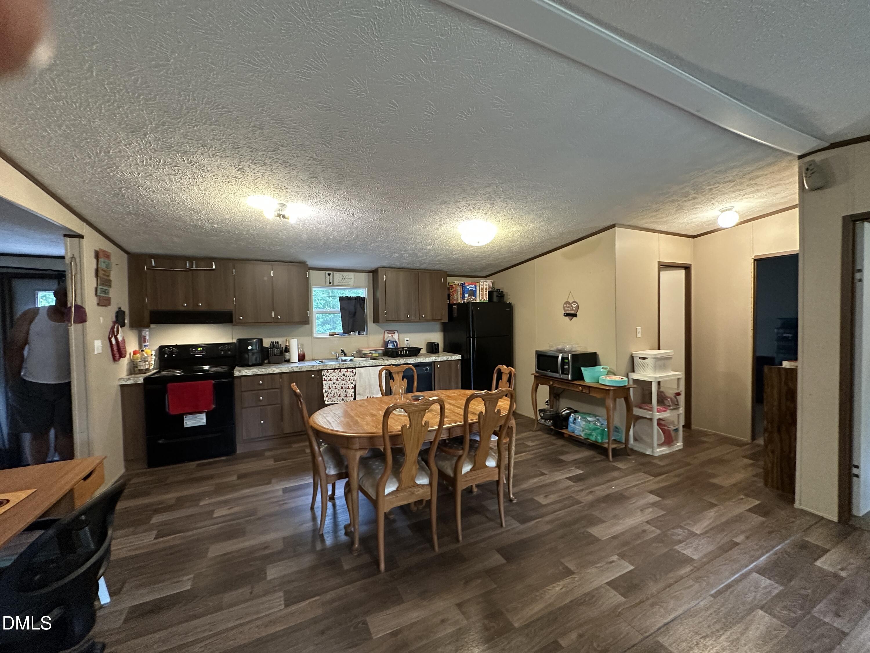 100 Rough Lane Property Photo 22