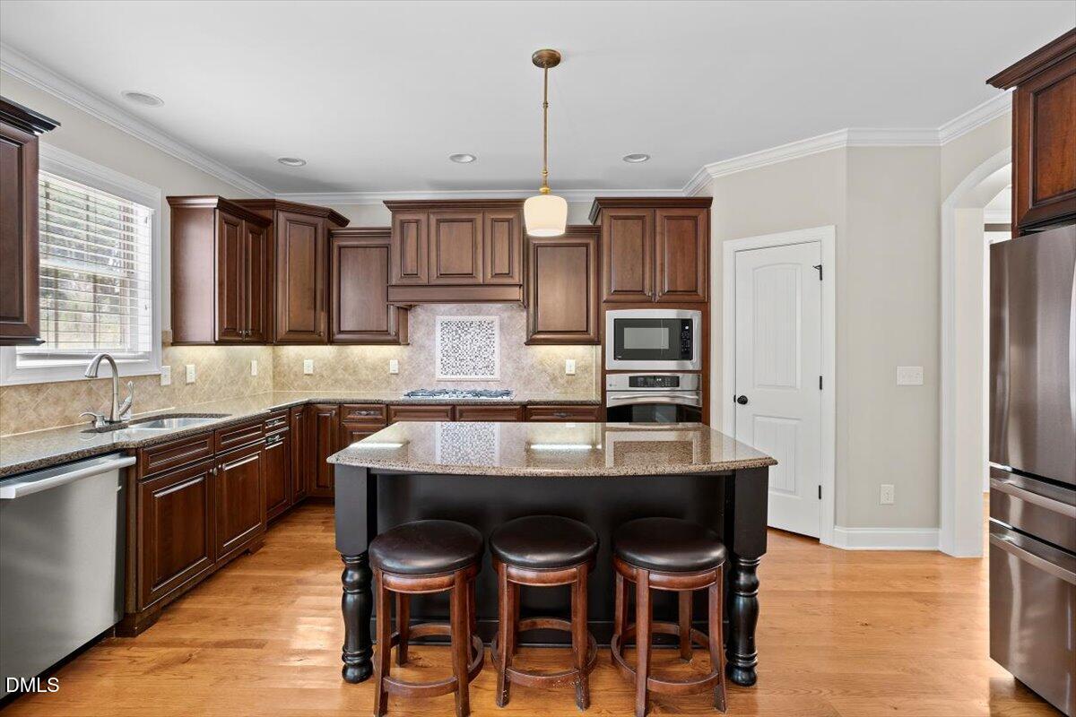 504 Simbury Glen Court Property Photo 3