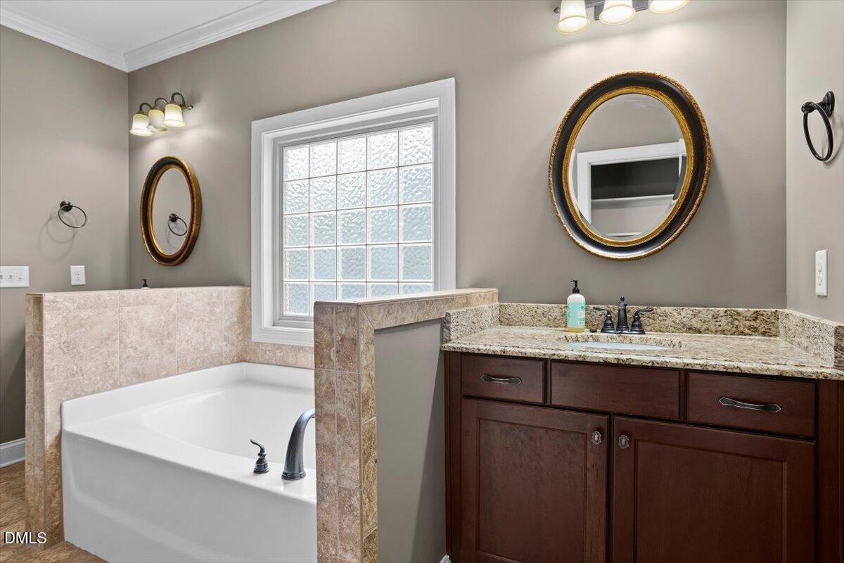 504 Simbury Glen Court Property Photo 32