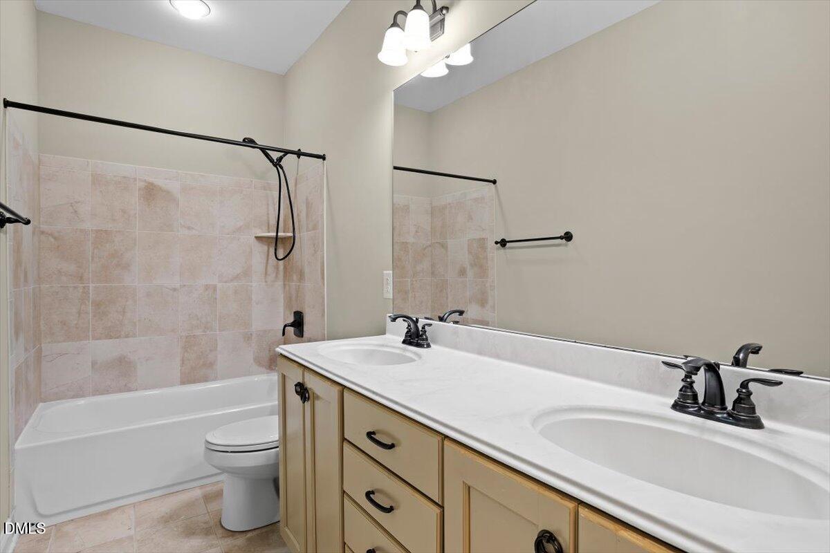504 Simbury Glen Court Property Photo 37