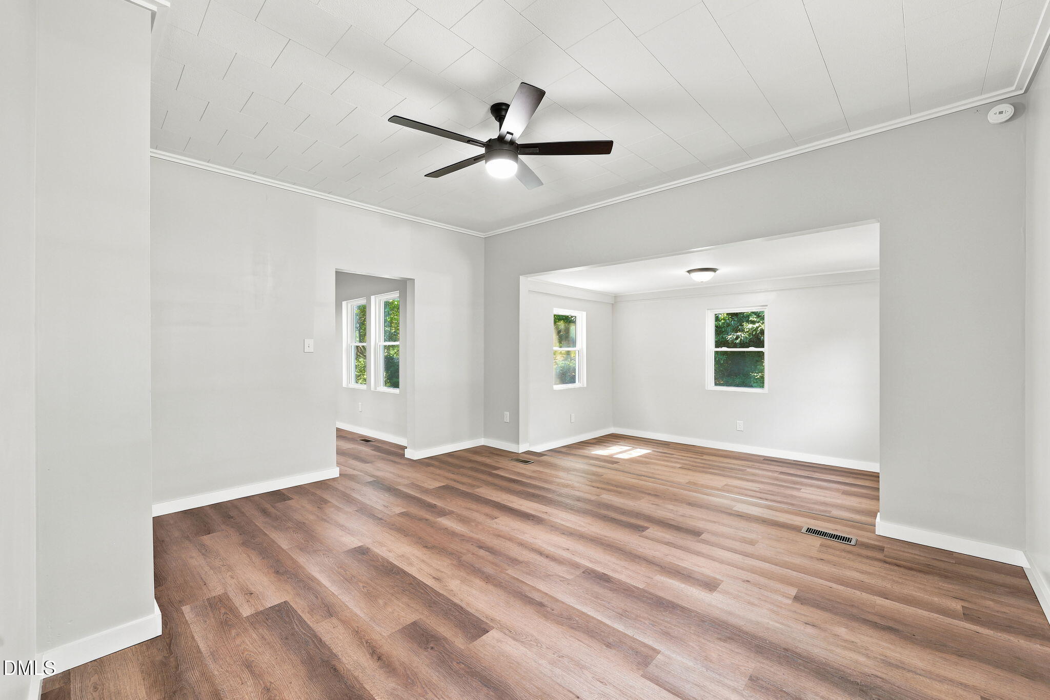 1108 Hawthorne Lane Property Photo 8