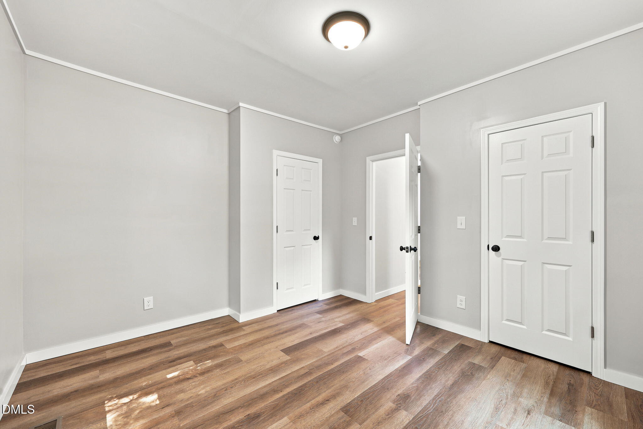 1108 Hawthorne Lane Property Photo 24