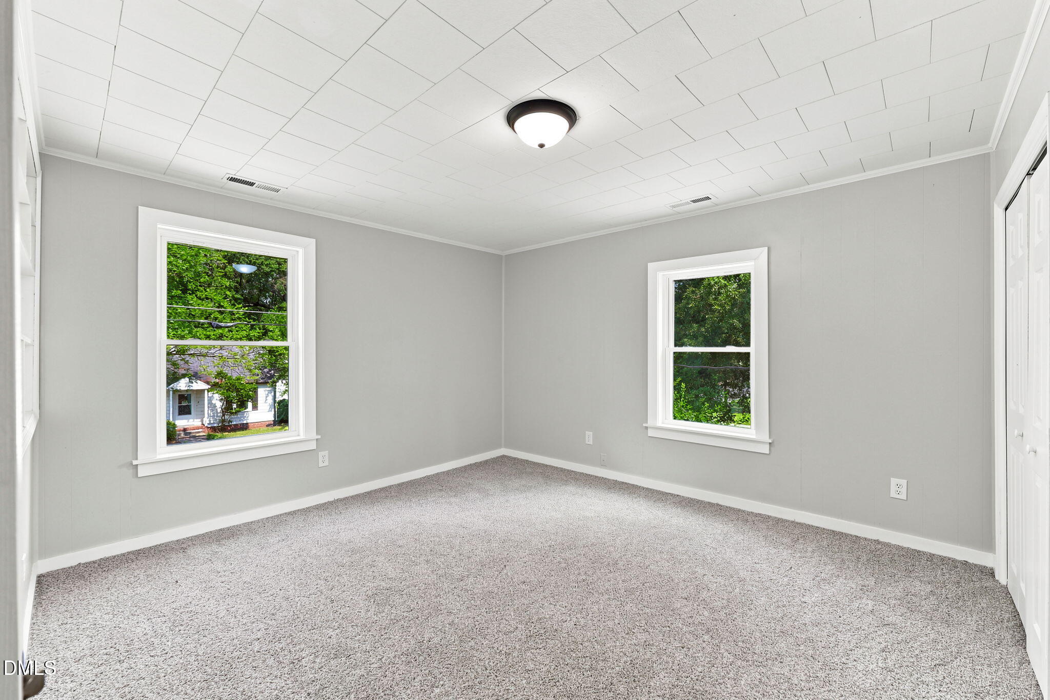 1108 Hawthorne Lane Property Photo 28