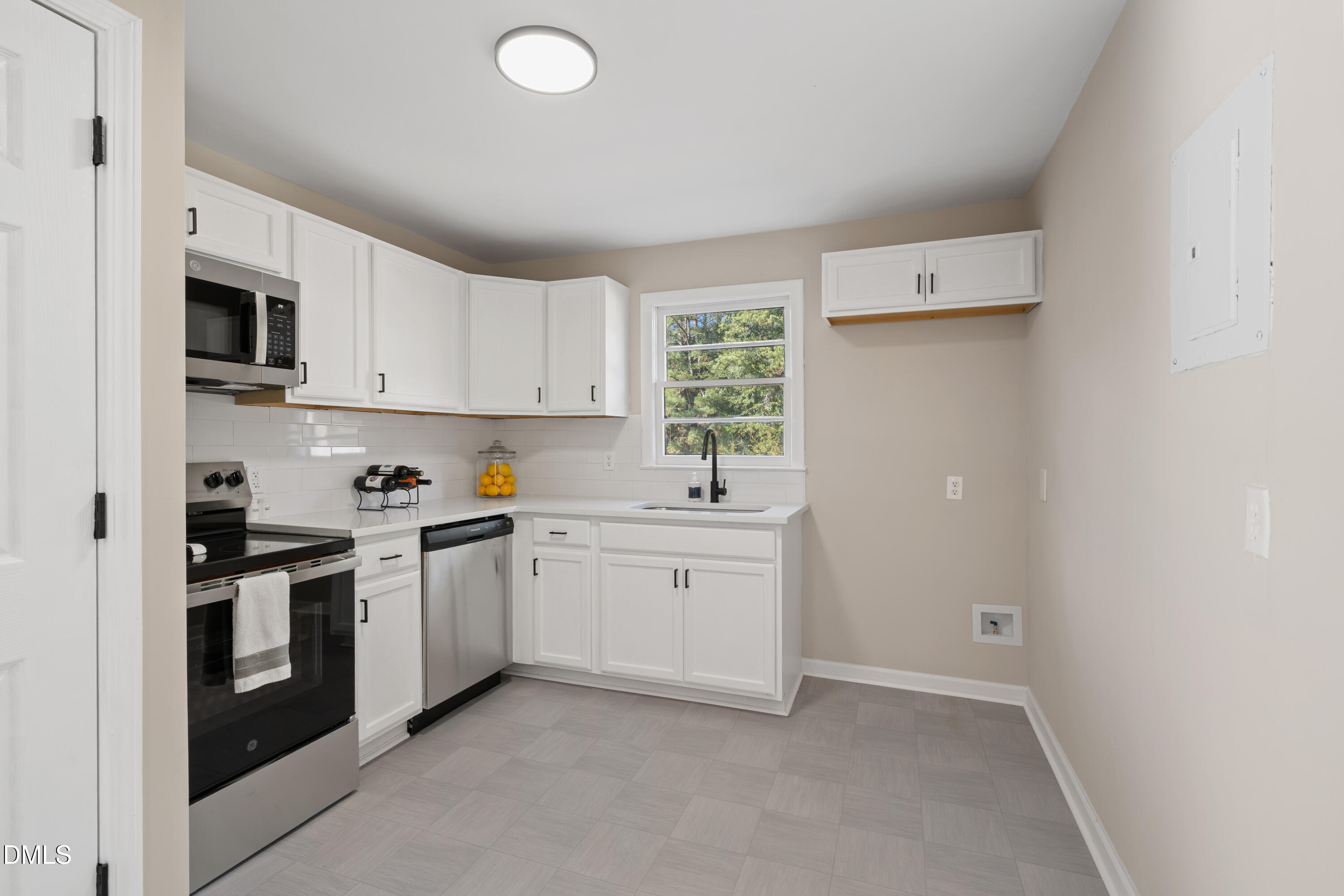 1546 Eloise Street Property Photo 12