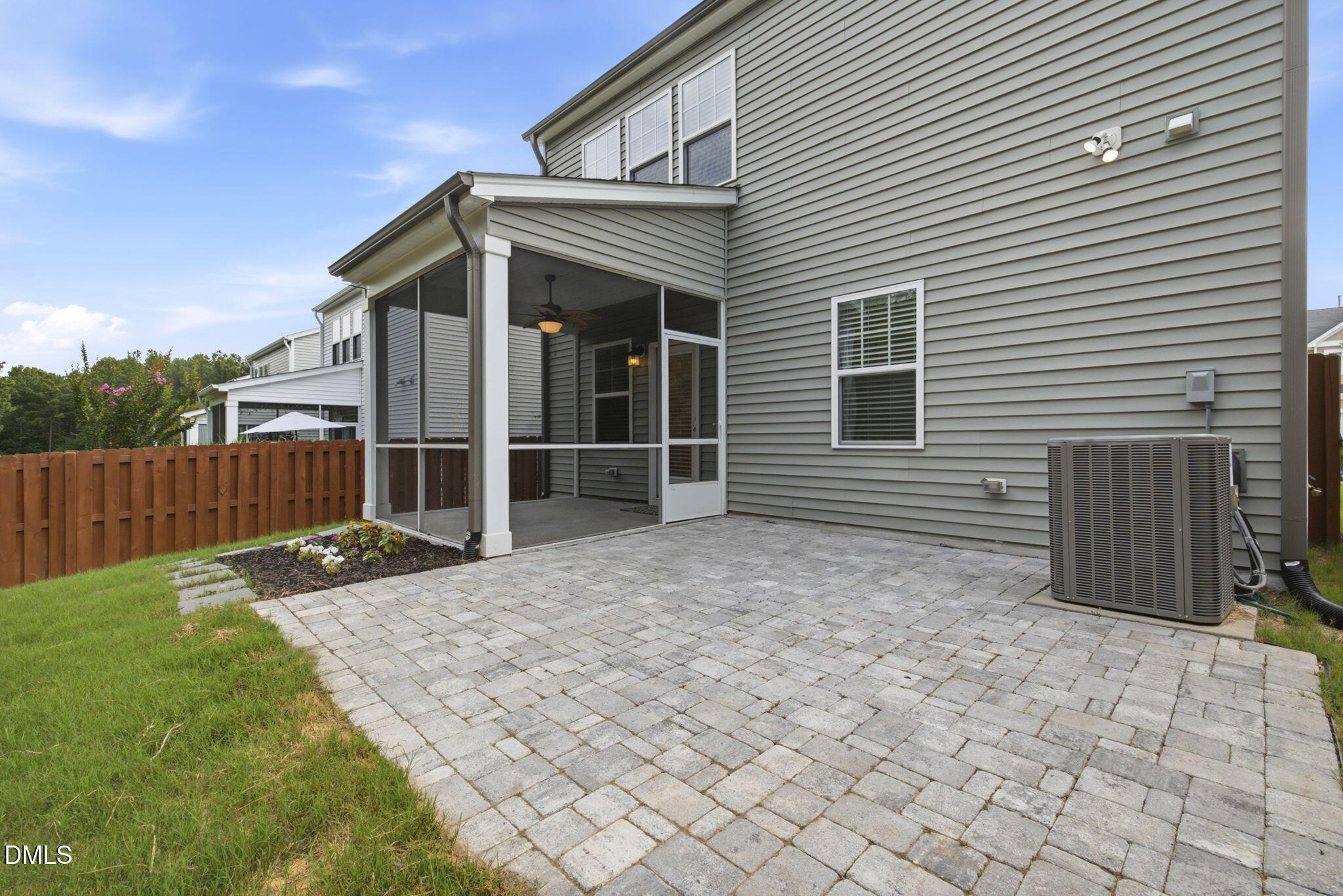 905 Holly Bluff Lane Property Photo 43