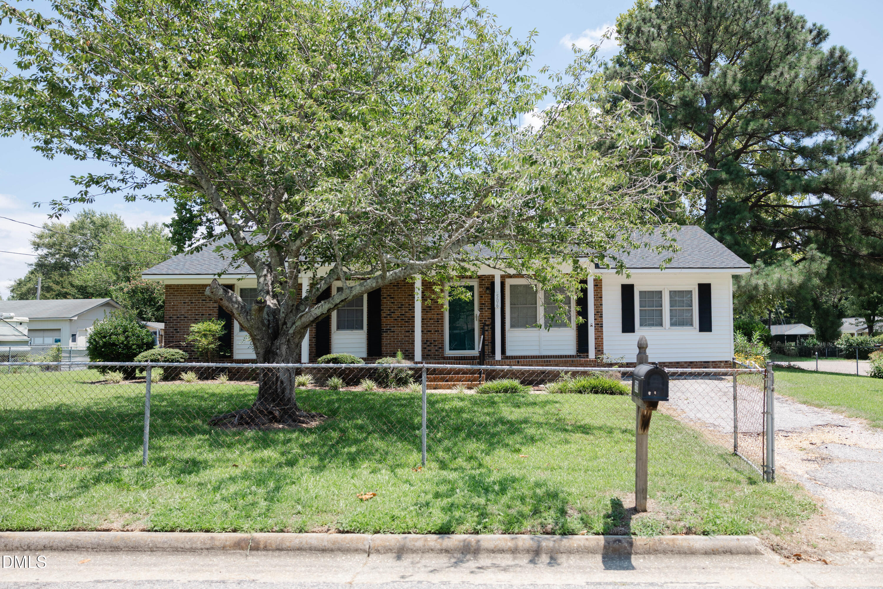 506 Saint Street Property Photo 11