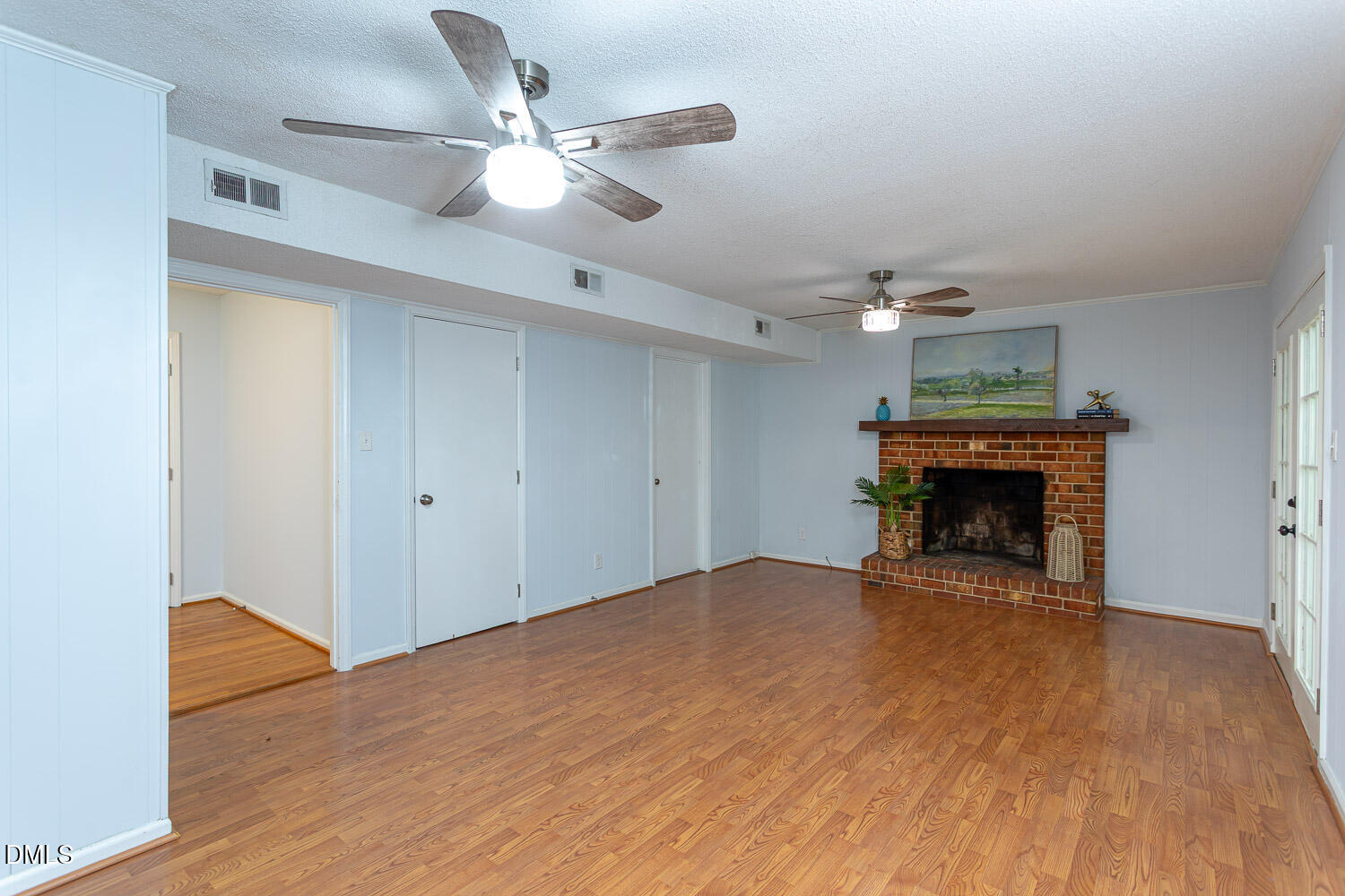921 Devon Avenue Property Photo 23