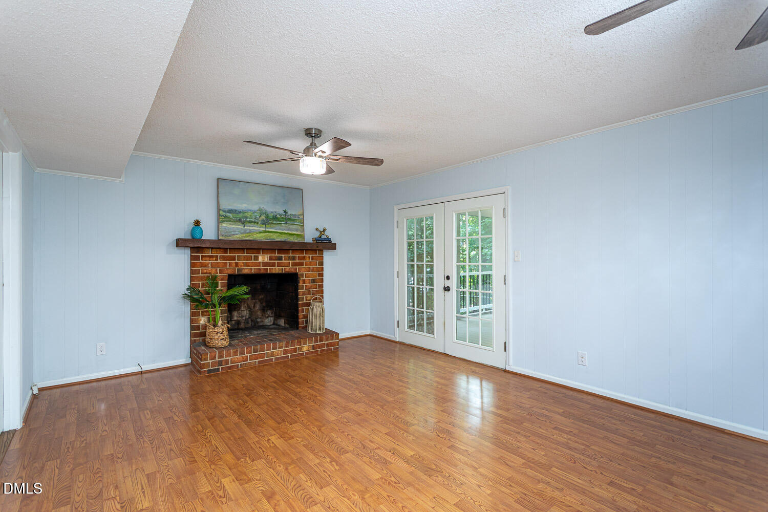 921 Devon Avenue Property Photo 24