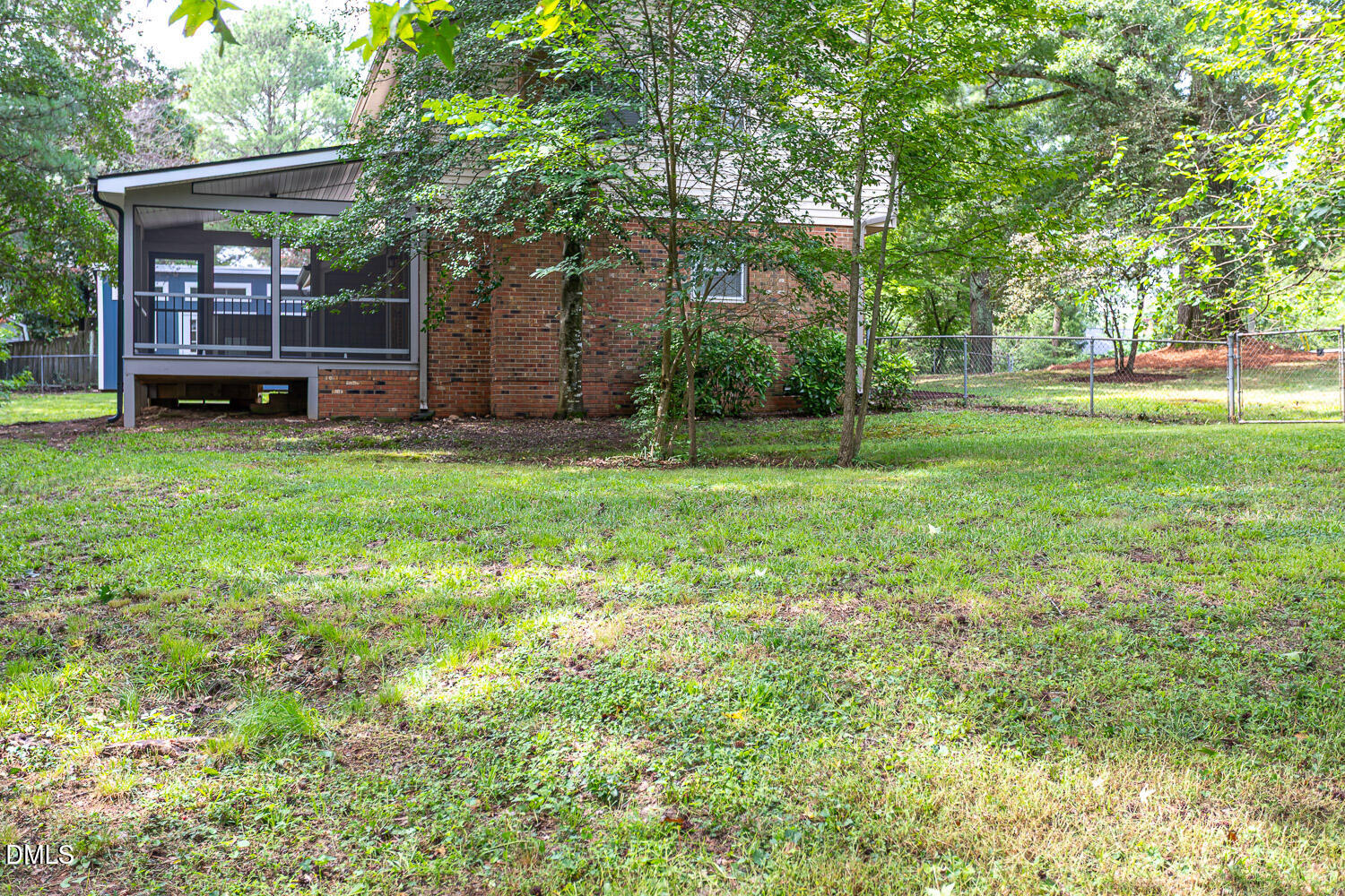921 Devon Avenue Property Photo 47