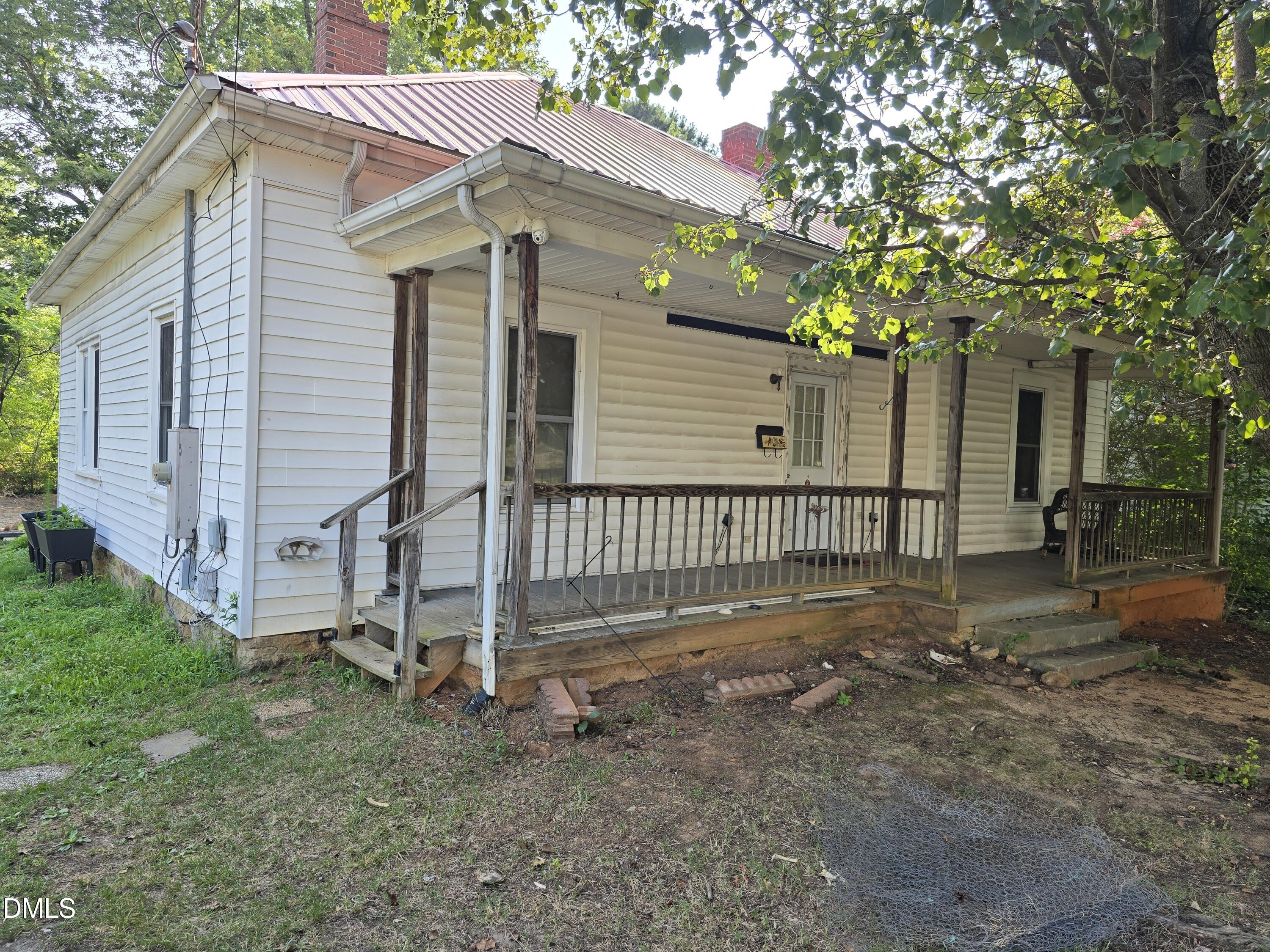 124 Academy Street Property Photo 1