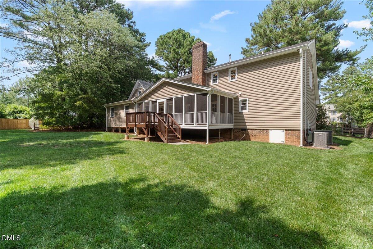 204 Raindrop Court Property Photo 3