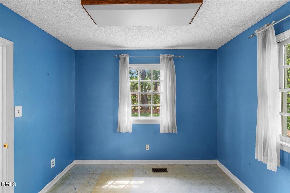 204 Raindrop Court Property Photo 21