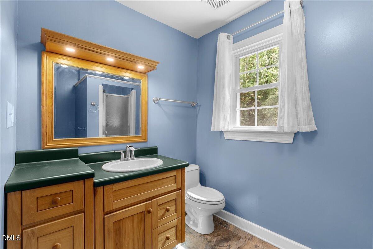 204 Raindrop Court Property Photo 33