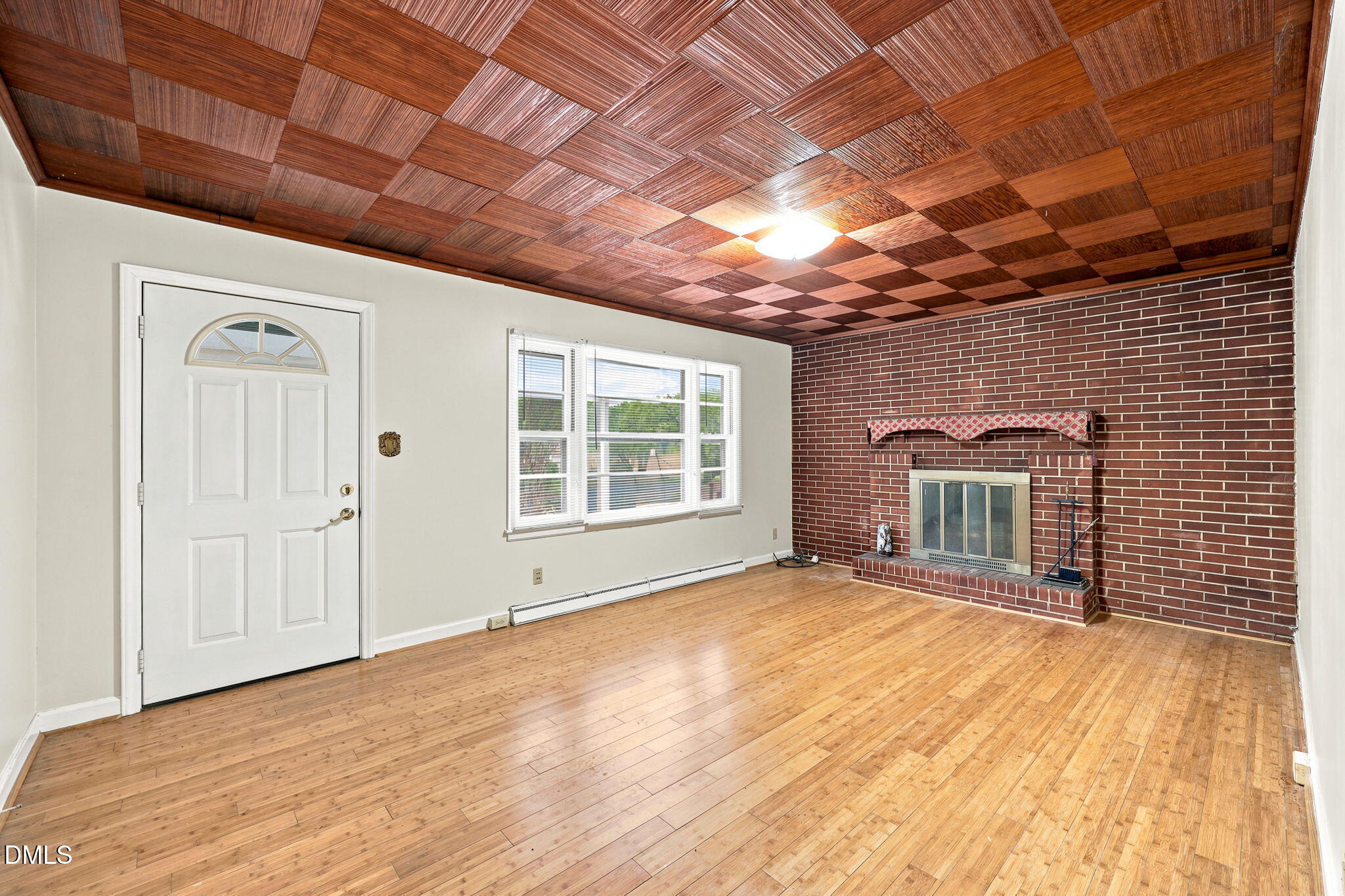 719 Greenwood Drive Property Photo 4