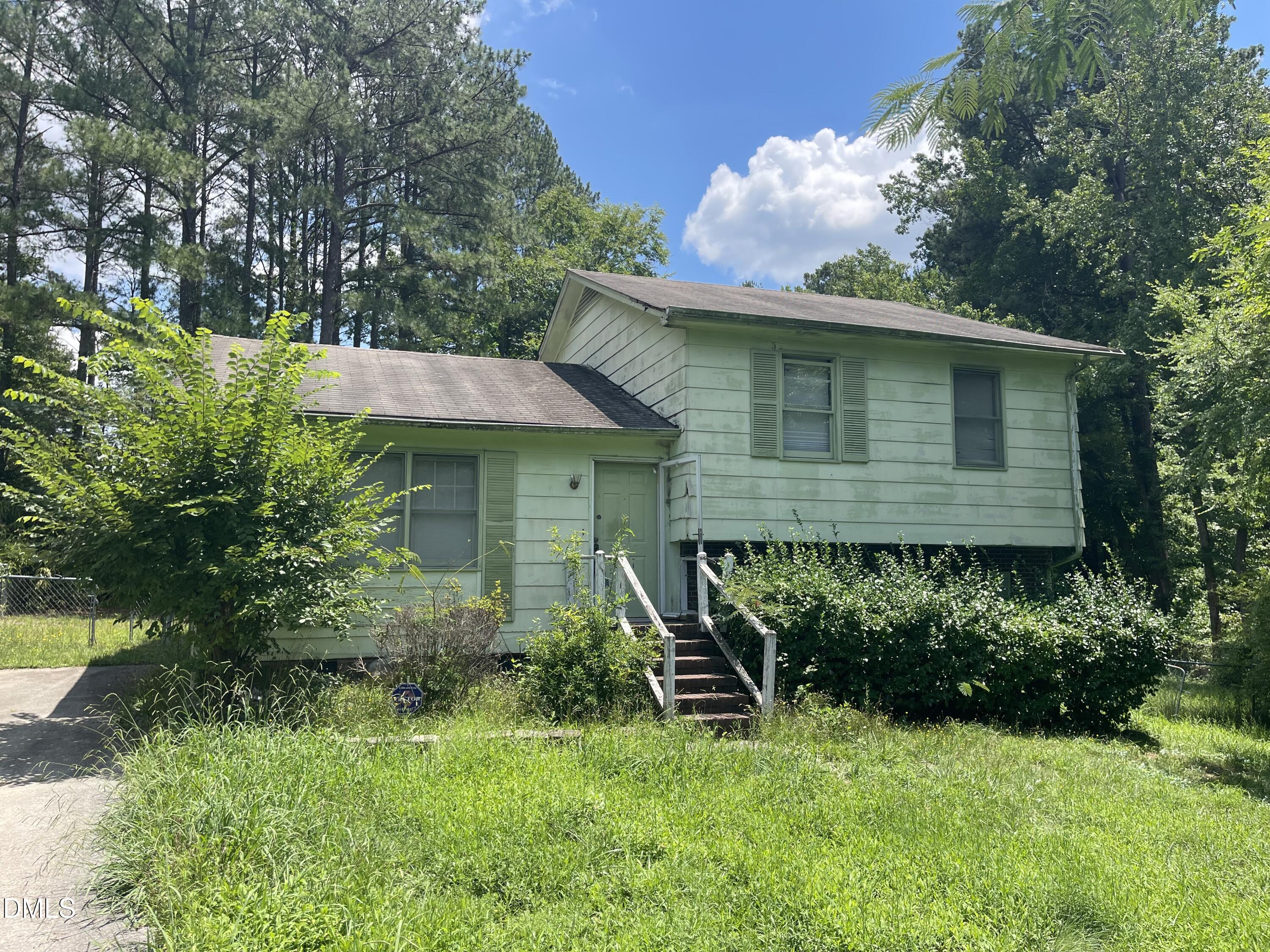 5027 Hadrian Drive Property Photo 1