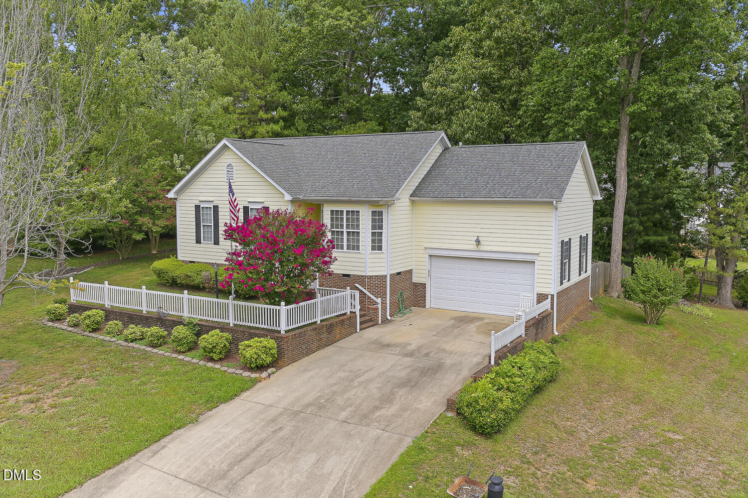 8 Hawks Spiral Way Property Photo 1
