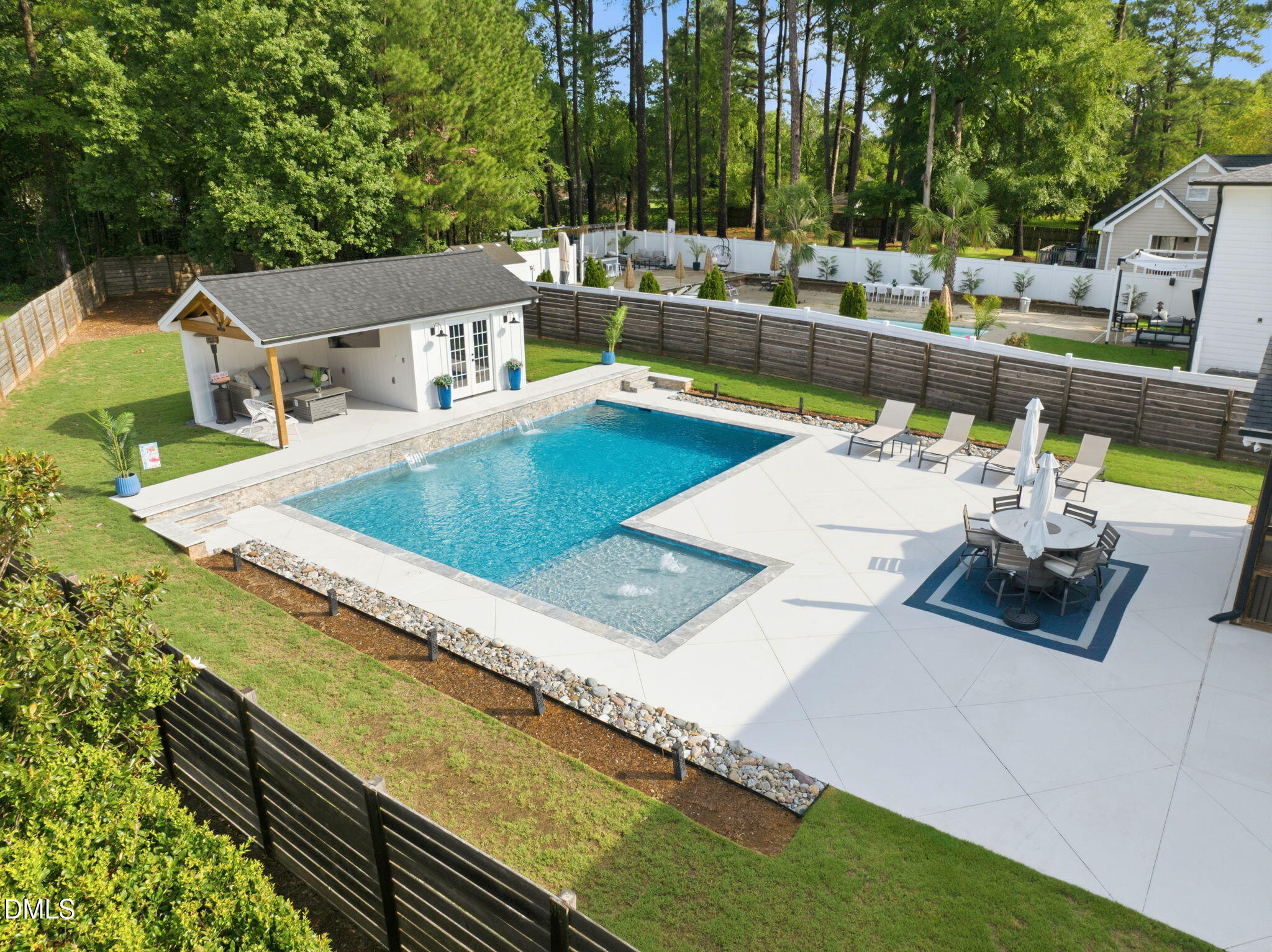 10021 Ligon Mill Road Property Photo 2