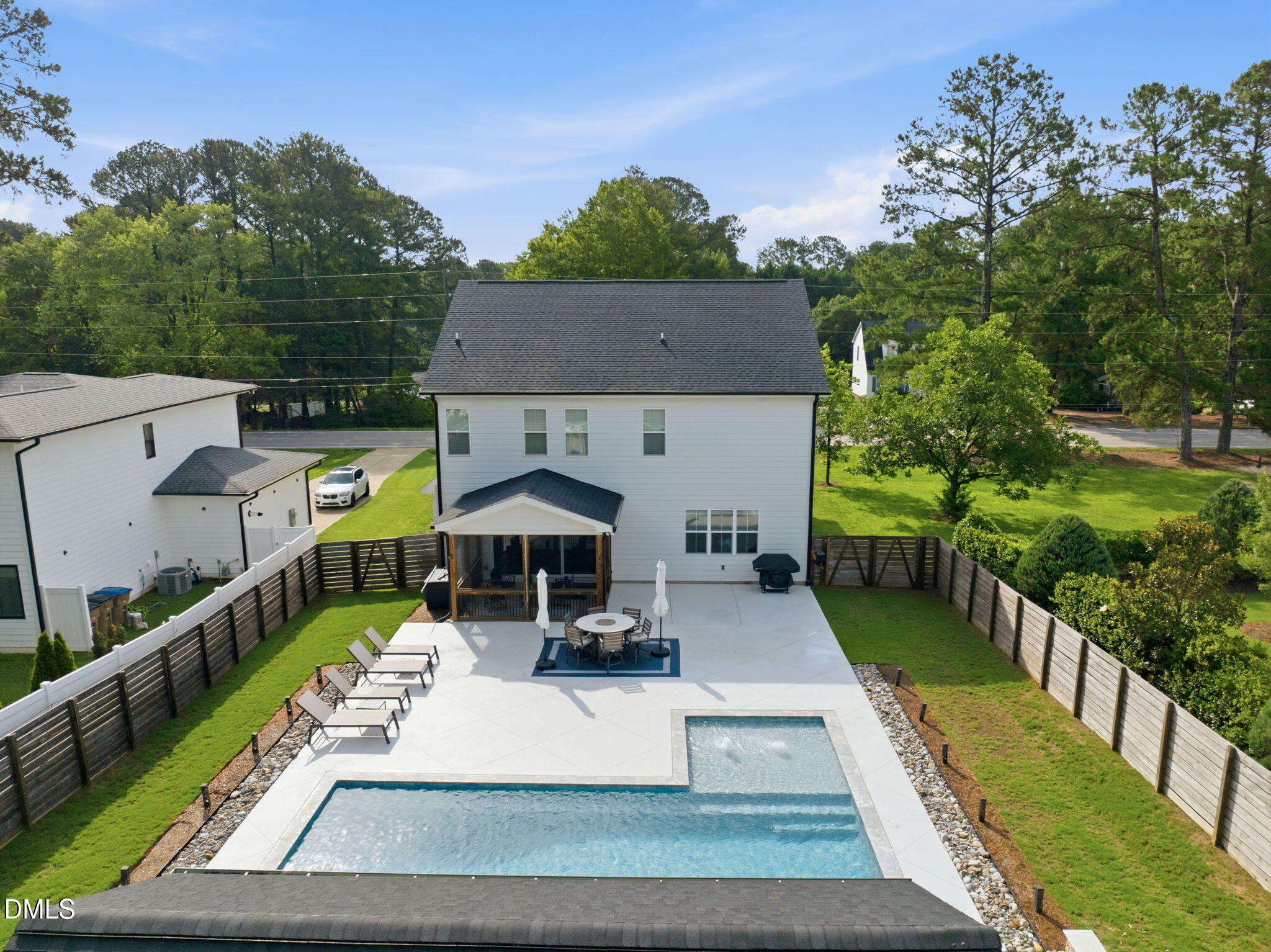 10021 Ligon Mill Road Property Photo 3