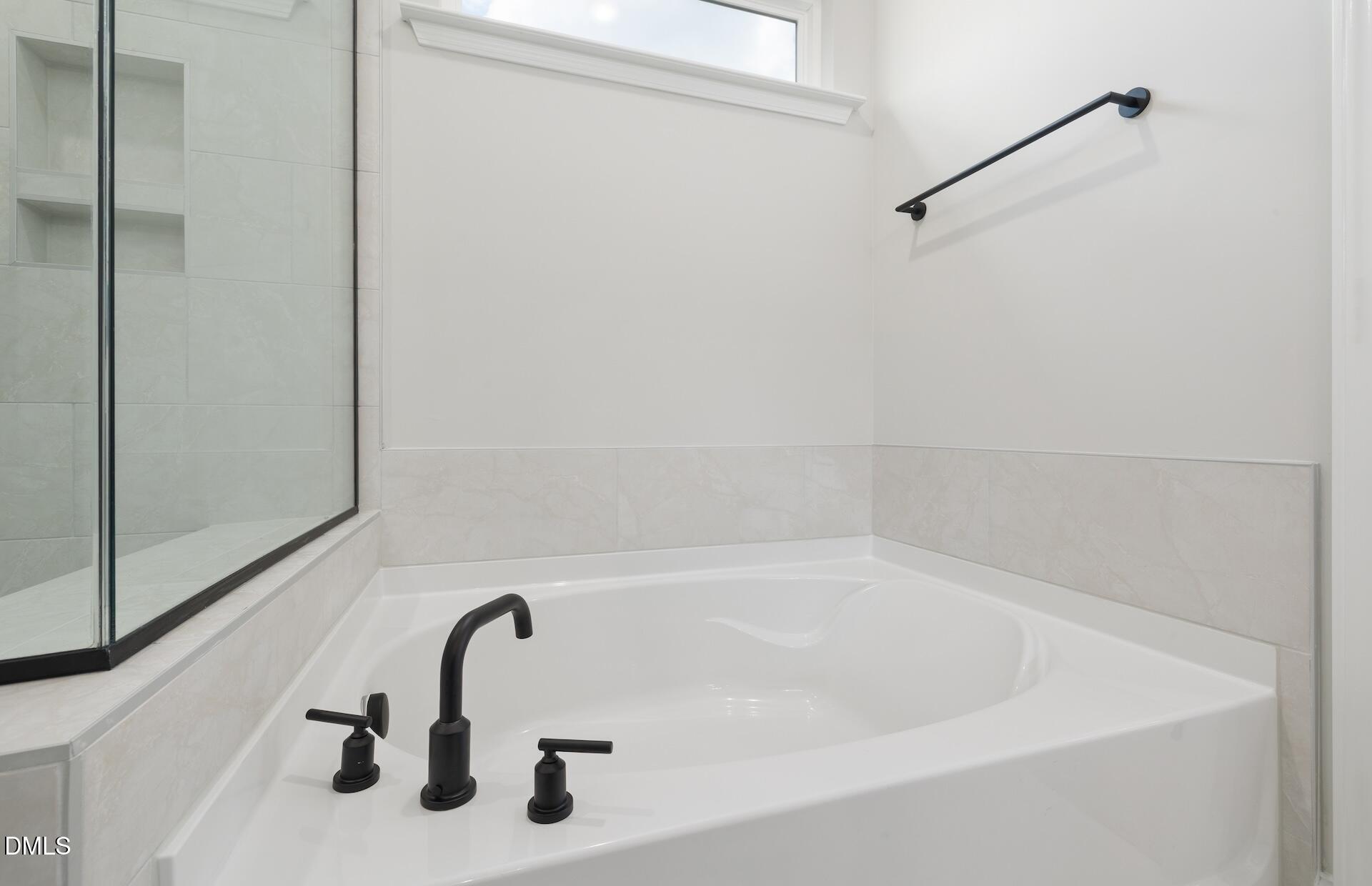 408 Willow Vale Avenue Property Photo 17