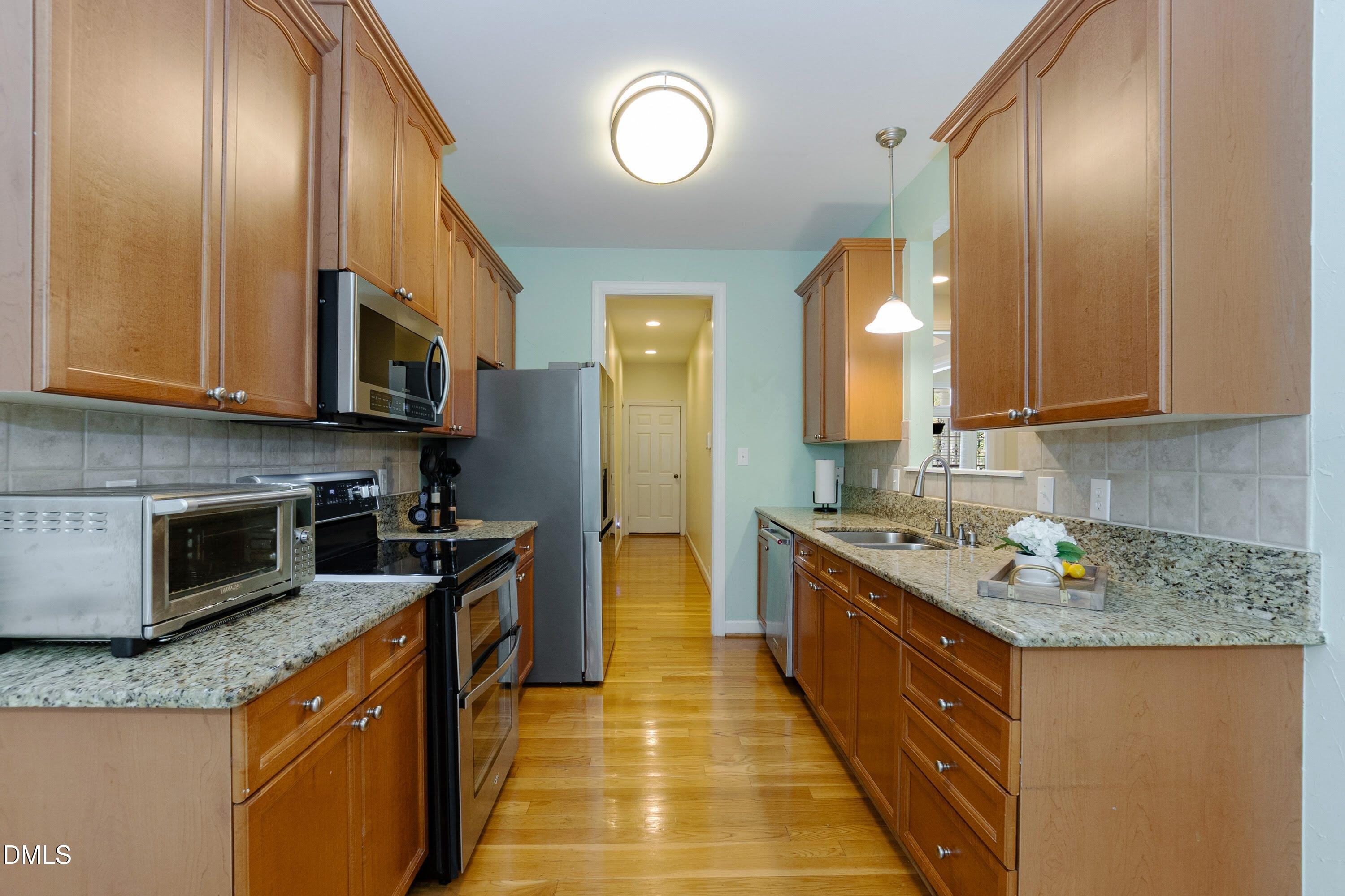 2948 Dargan Hills Drive Property Photo 22