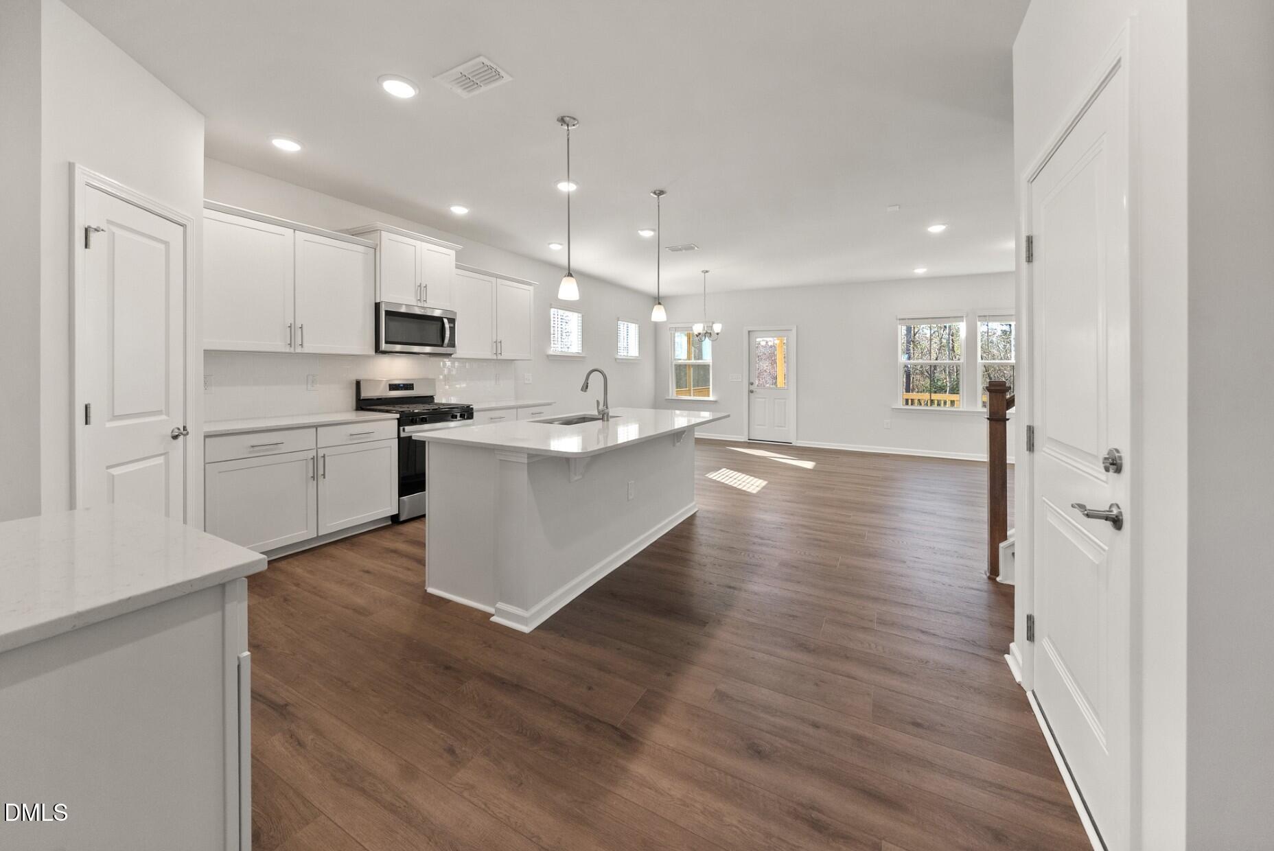 508 Foxfield Way Property Photo 3