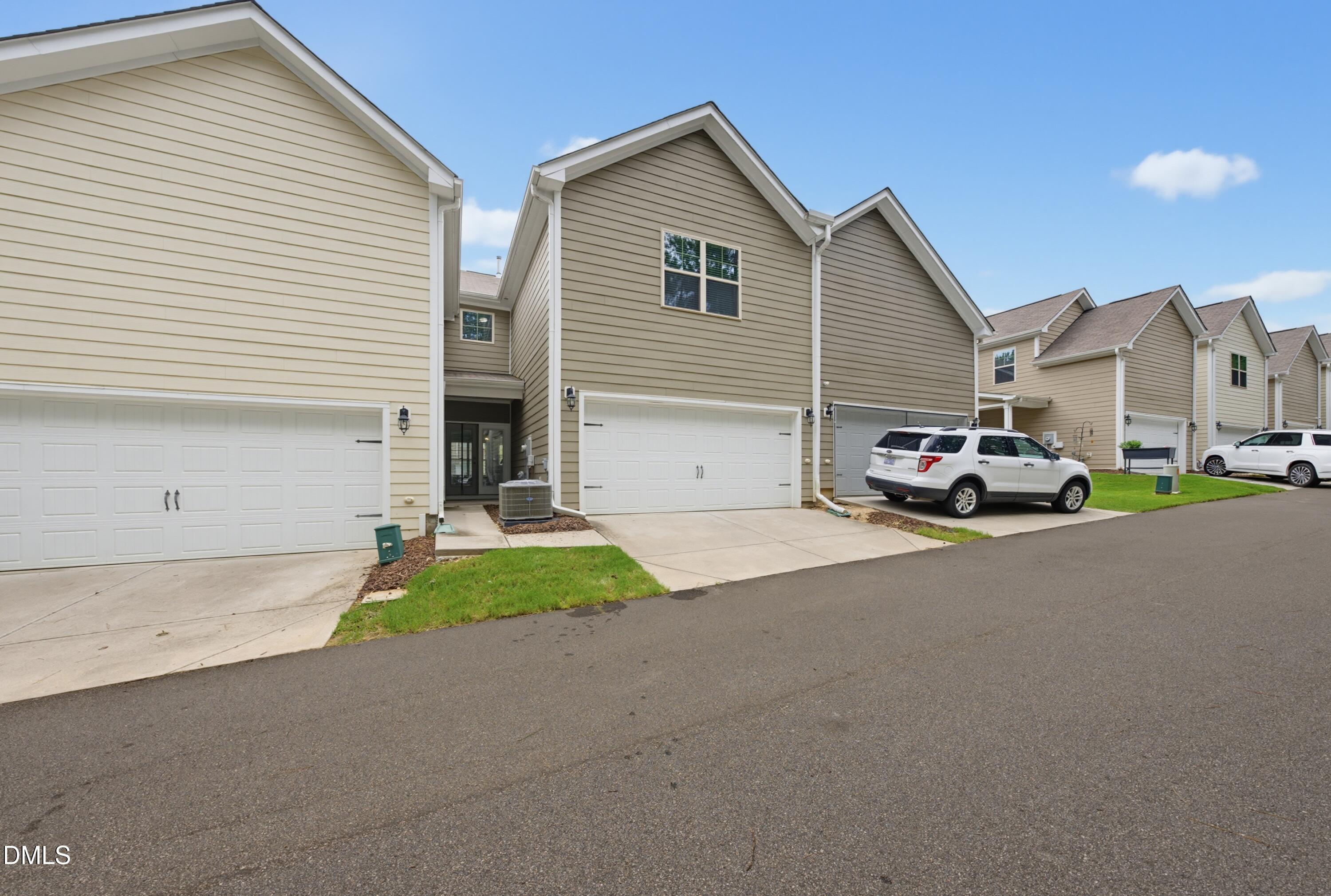 1229 Treetop Meadow Lane Property Photo 32