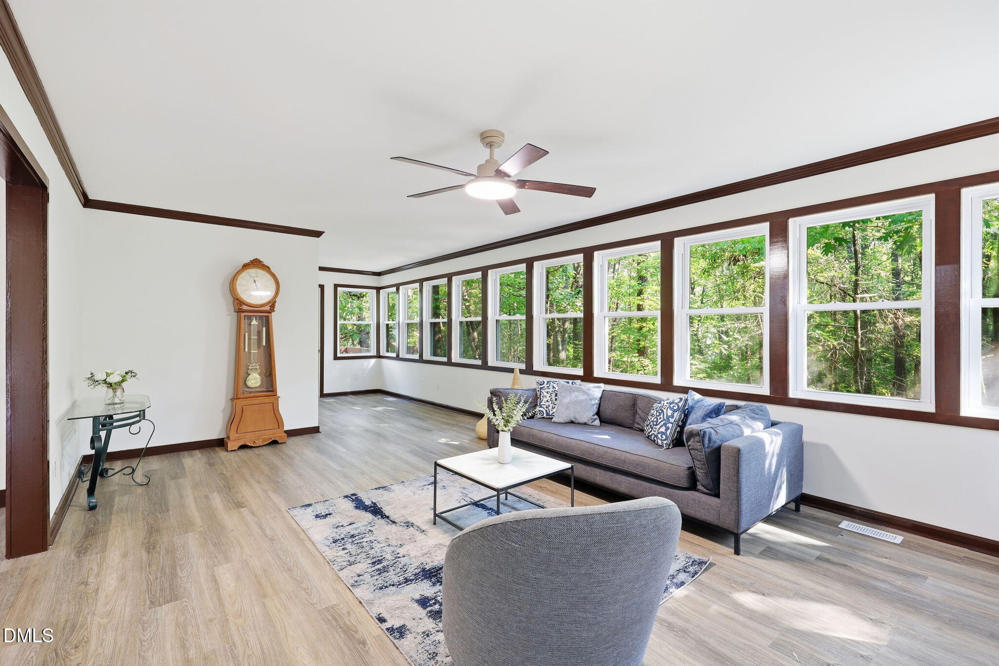 6 Saint James Court Property Photo 8