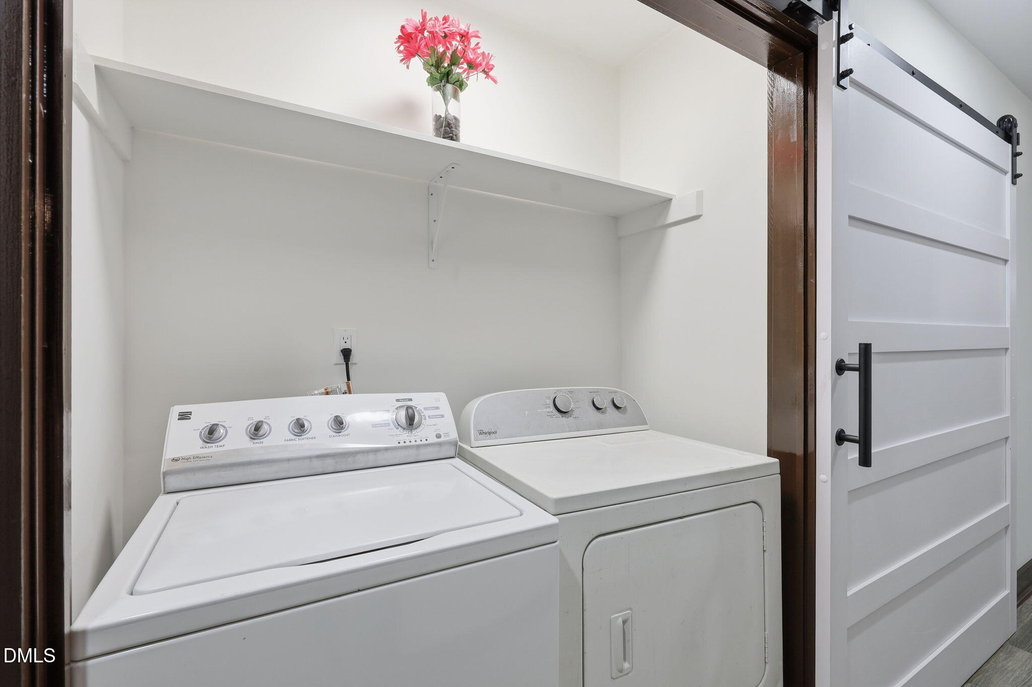 6 Saint James Court Property Photo 23