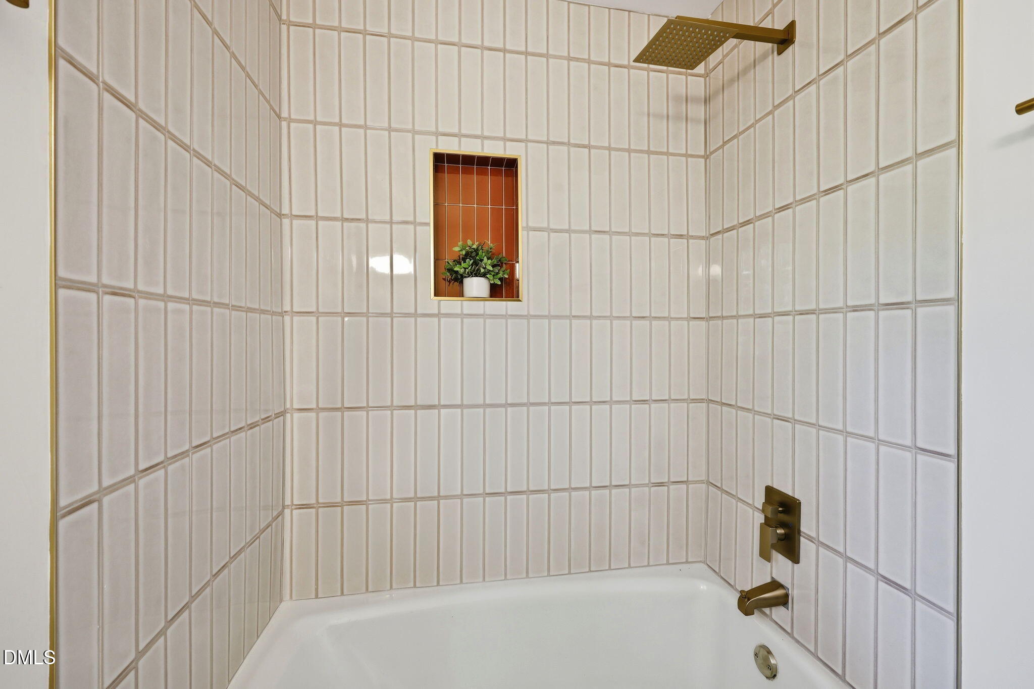 6 Saint James Court Property Photo 27