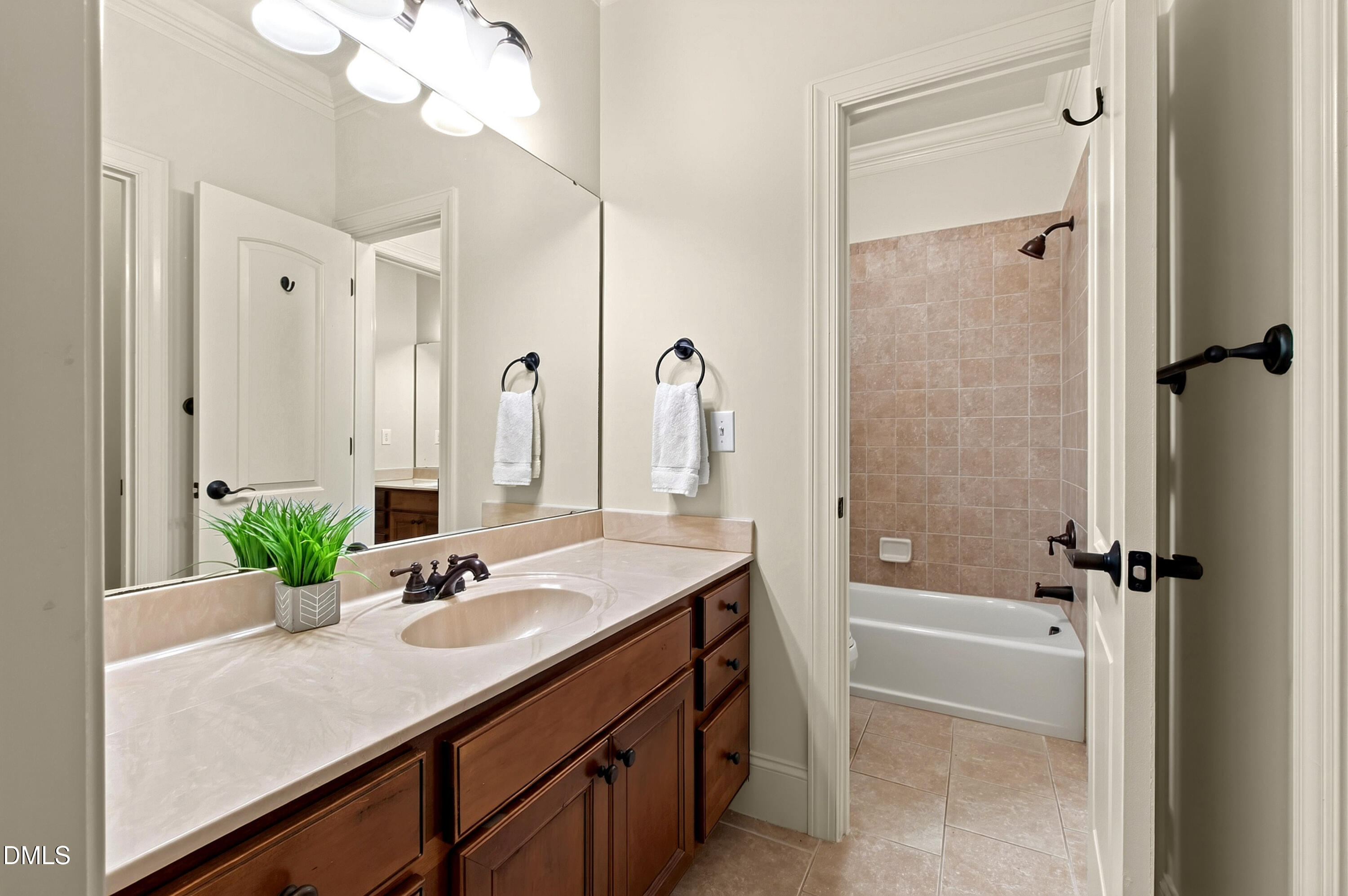 407 Waterville Street Property Photo 40