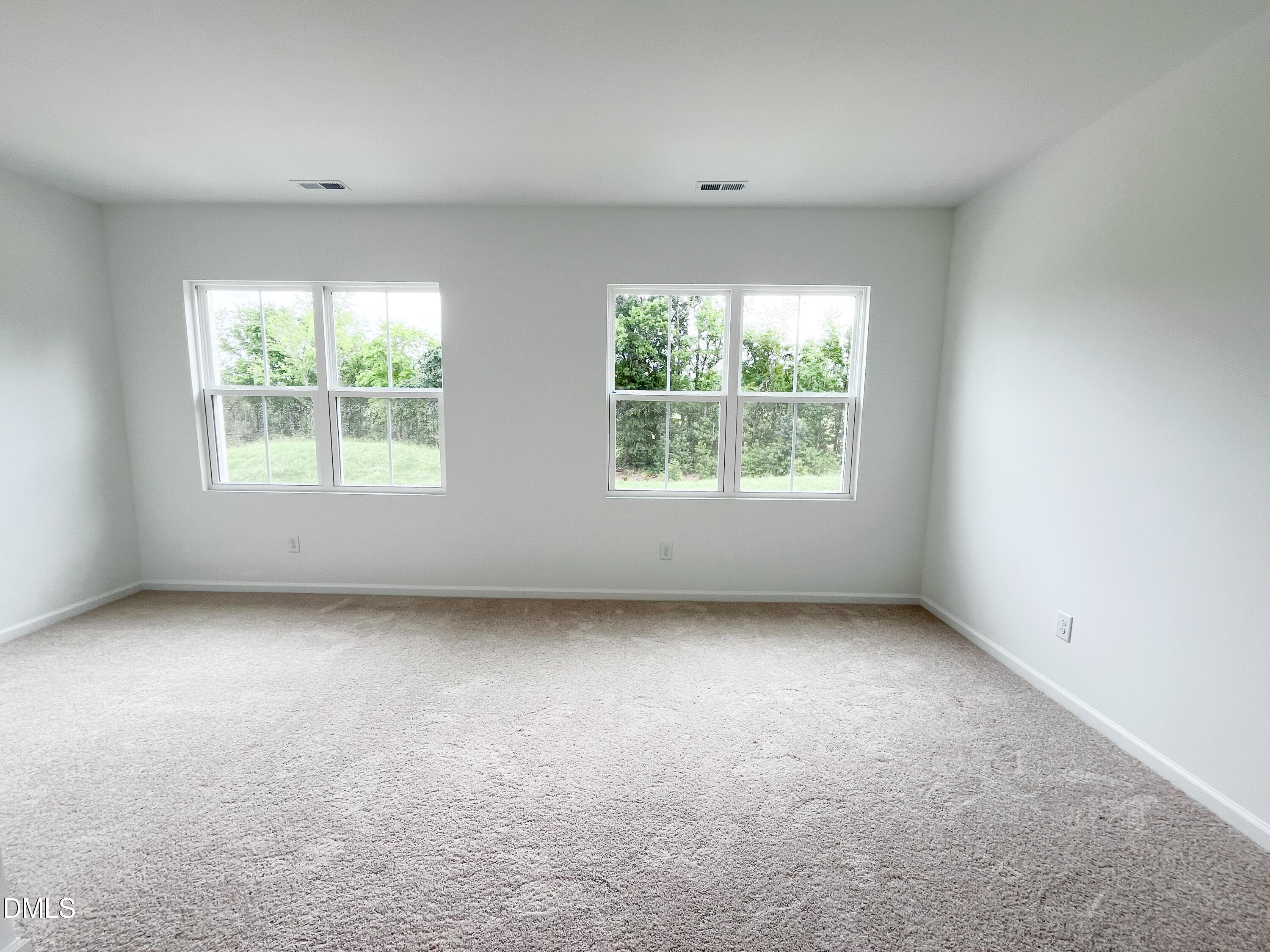 2442 Whitewing Lane Property Photo 10