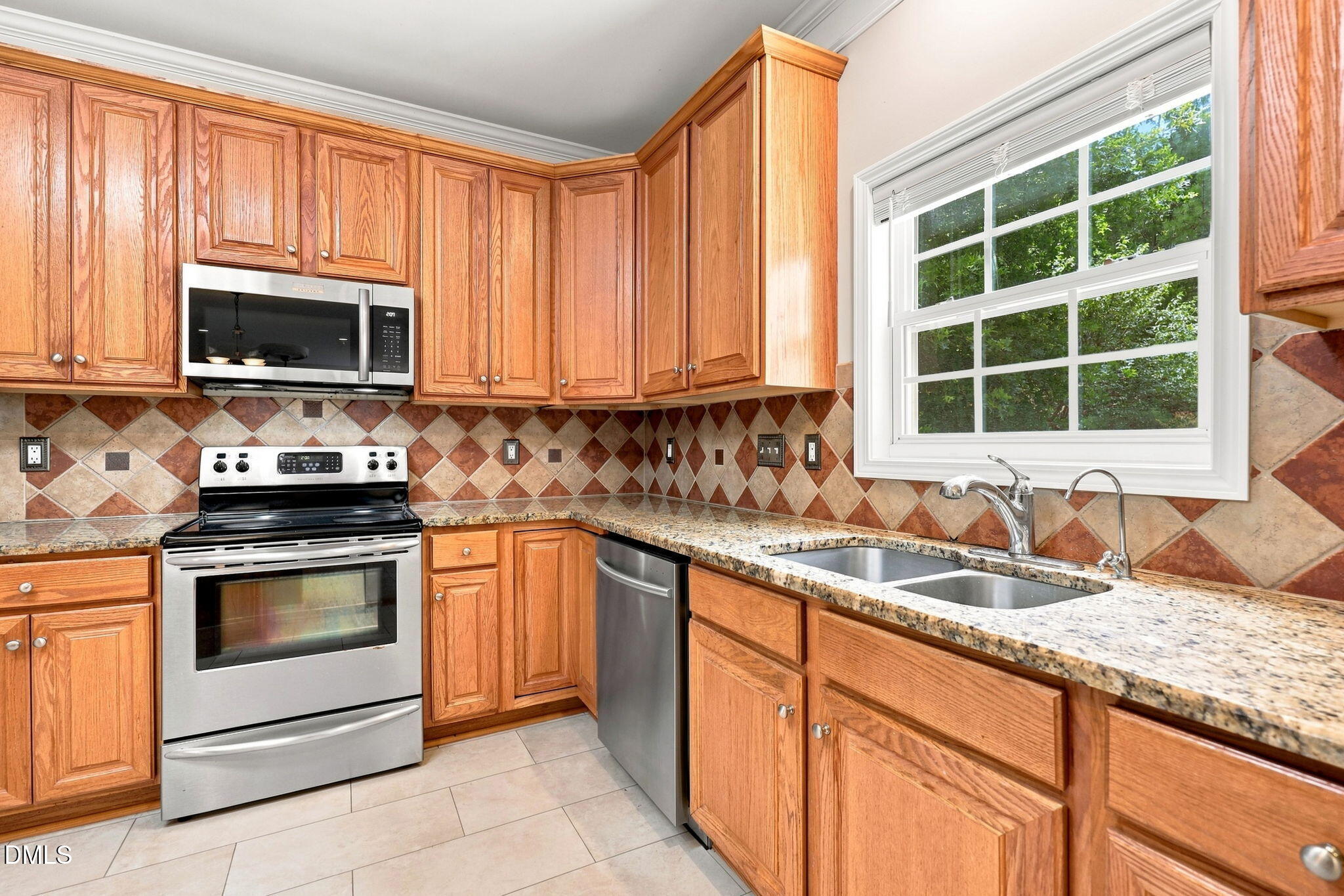 3220 Queensland Road Property Photo 16