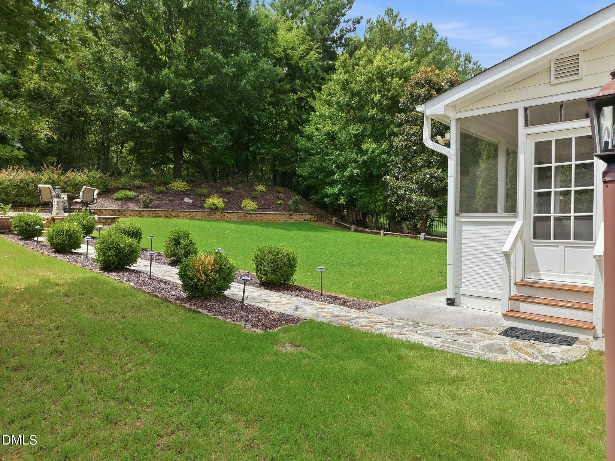 3220 Queensland Road Property Photo 49