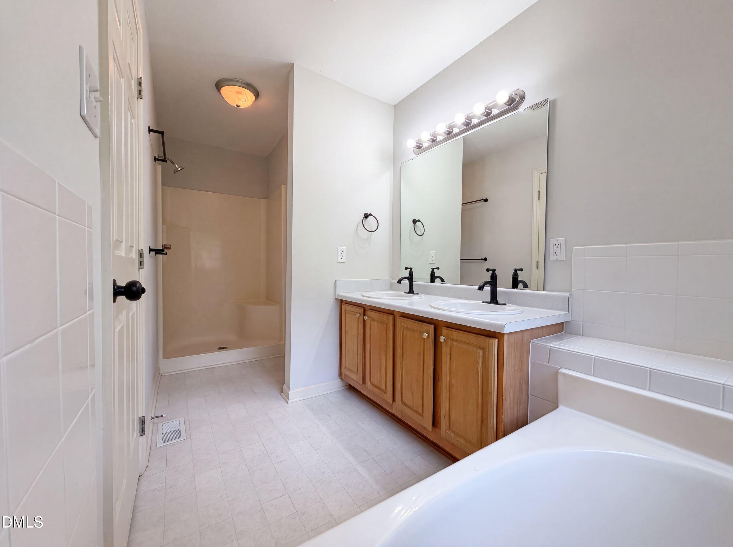 305 Brims Way Property Photo 15