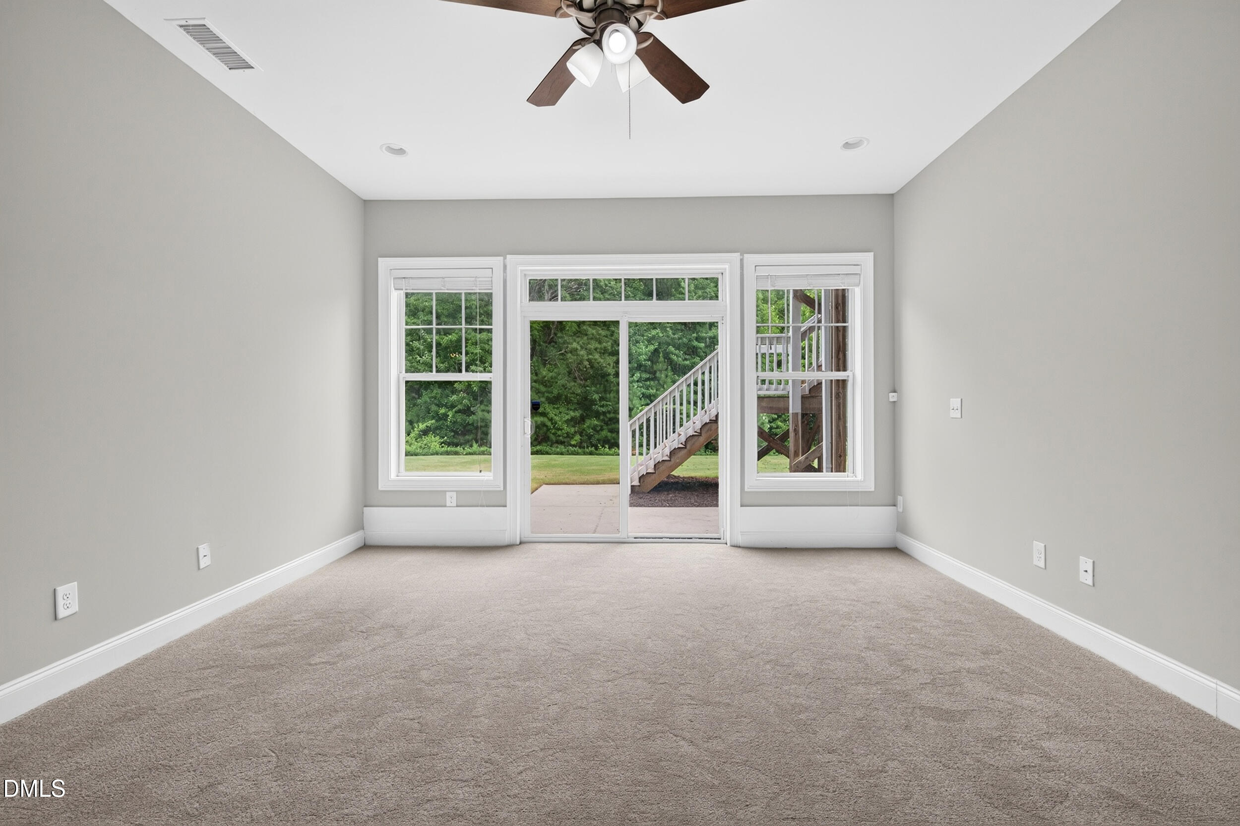 8404 Secreto Drive Property Photo 29