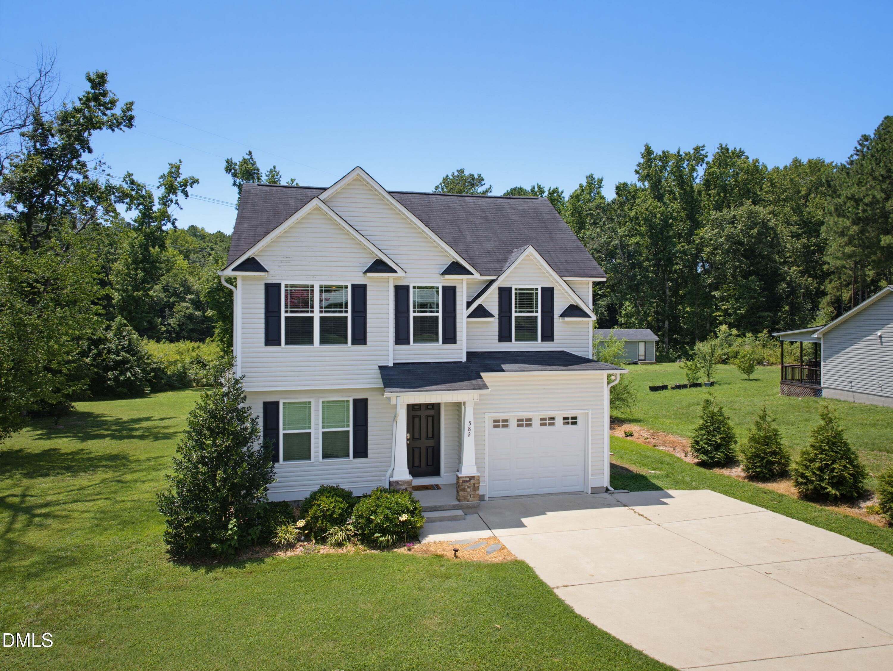 582 Roberts Road Property Photo 1