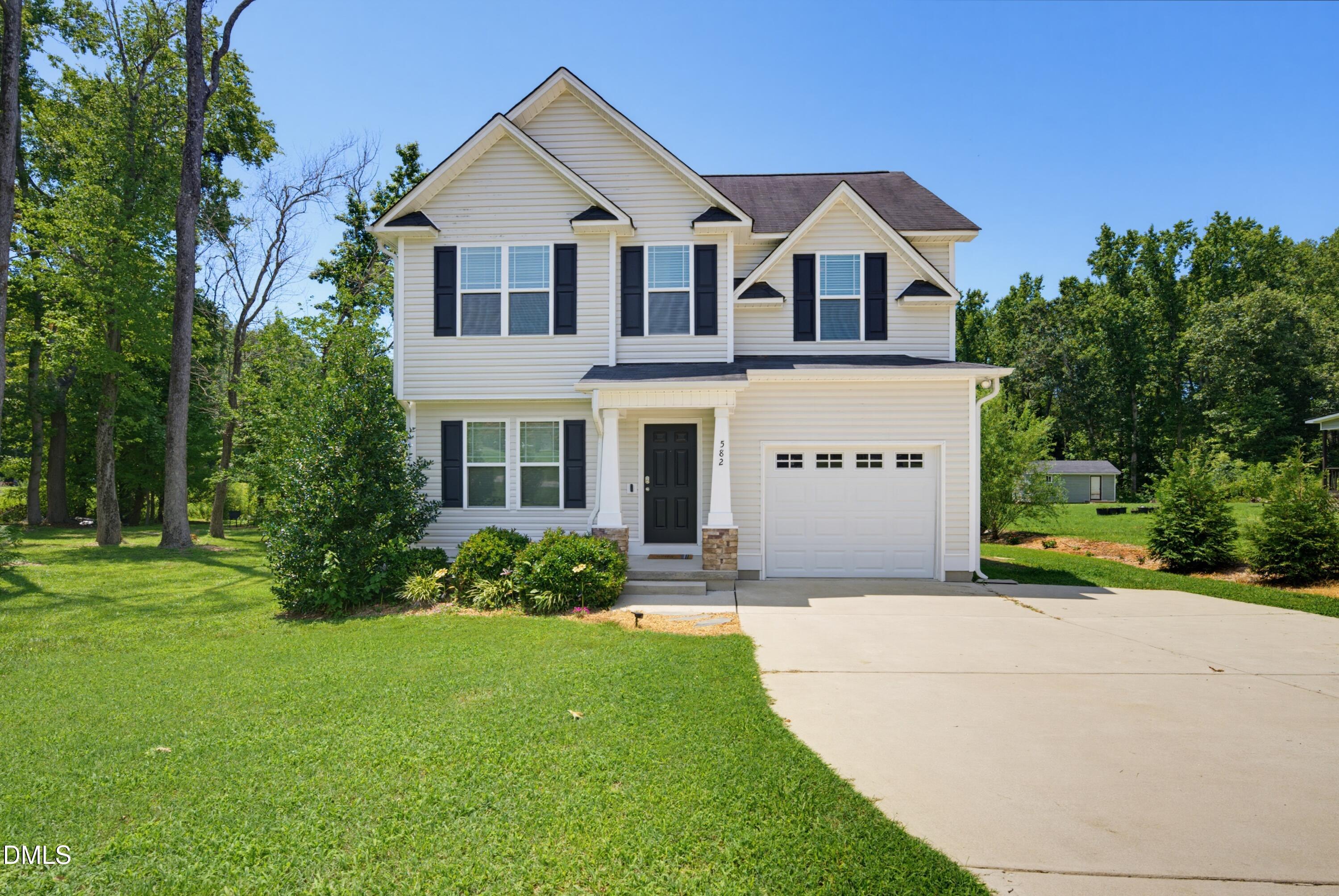 582 Roberts Road Property Photo 2