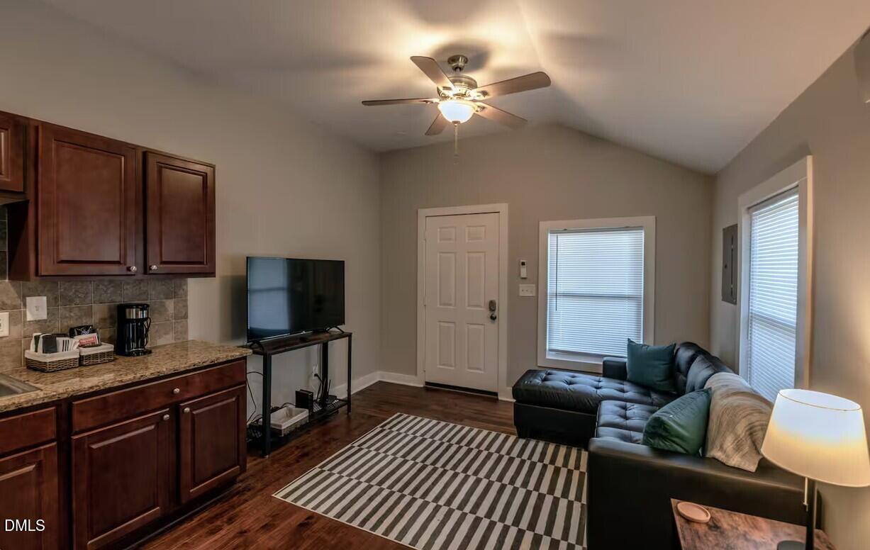 1505 S Roxboro Street Property Photo 5